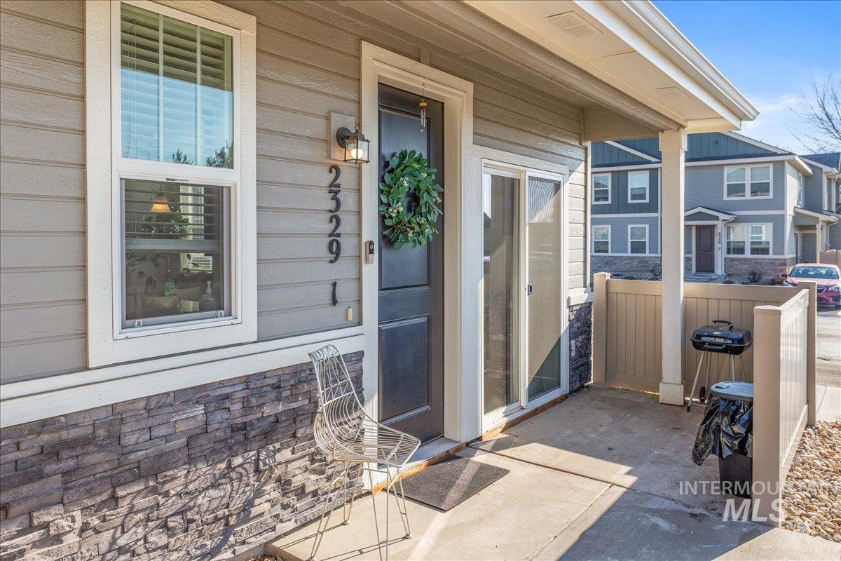 2329 E Spice Loop, Nampa, Idaho 83687, 3 Bedrooms, 3 Bathrooms, Residential For Sale, Price $335,000,MLS 98973398