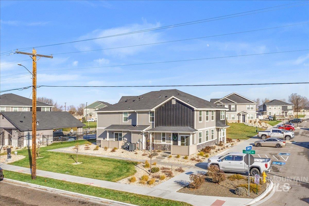 2329 E Spice Loop, Nampa, Idaho 83687, 3 Bedrooms, 3 Bathrooms, Residential For Sale, Price $330,000,MLS 98973398