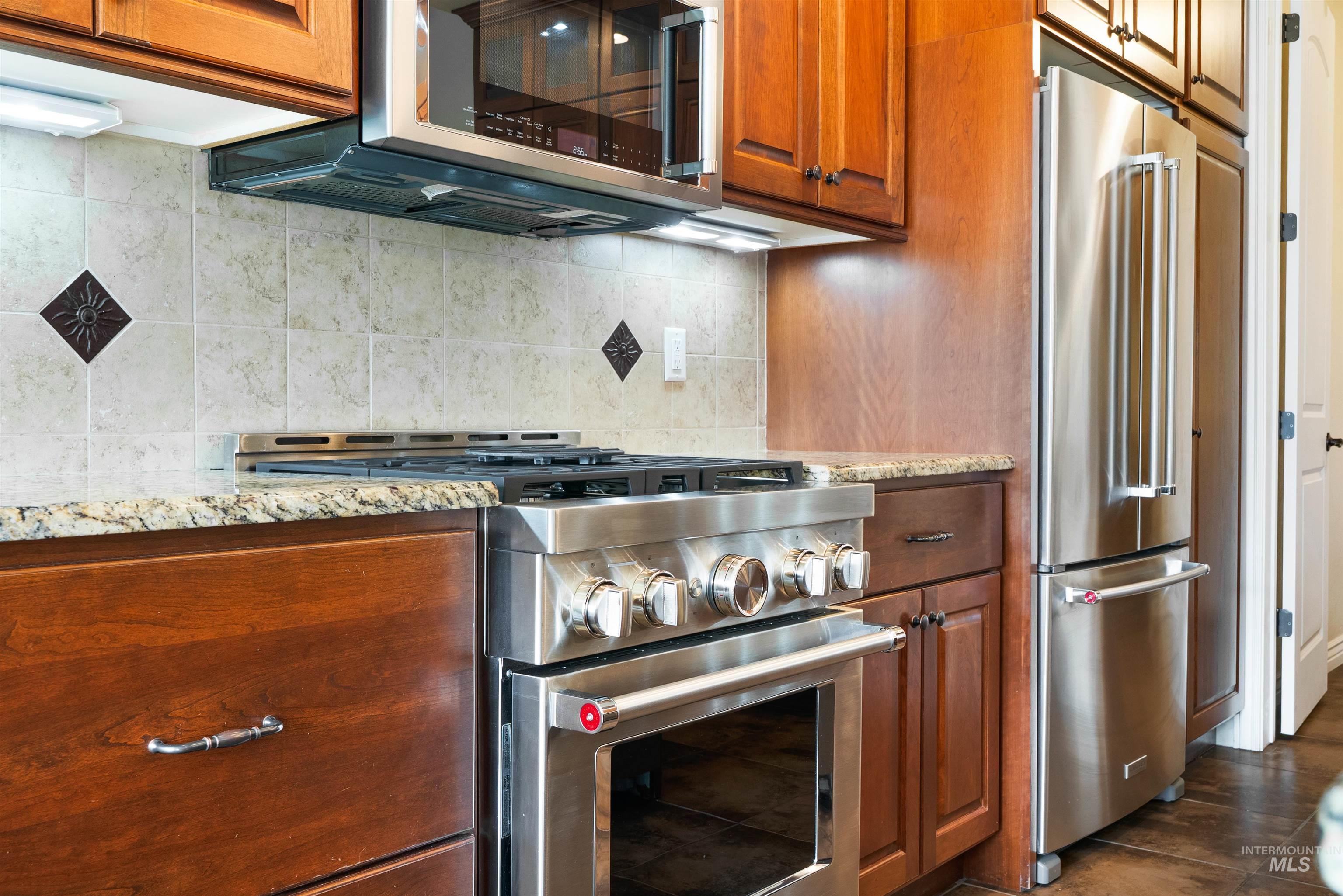 8365 W Tether Street, Boise, Idaho 83709, 3 Bedrooms, 3 Bathrooms, Residential For Sale, Price $634,900,MLS 98973399