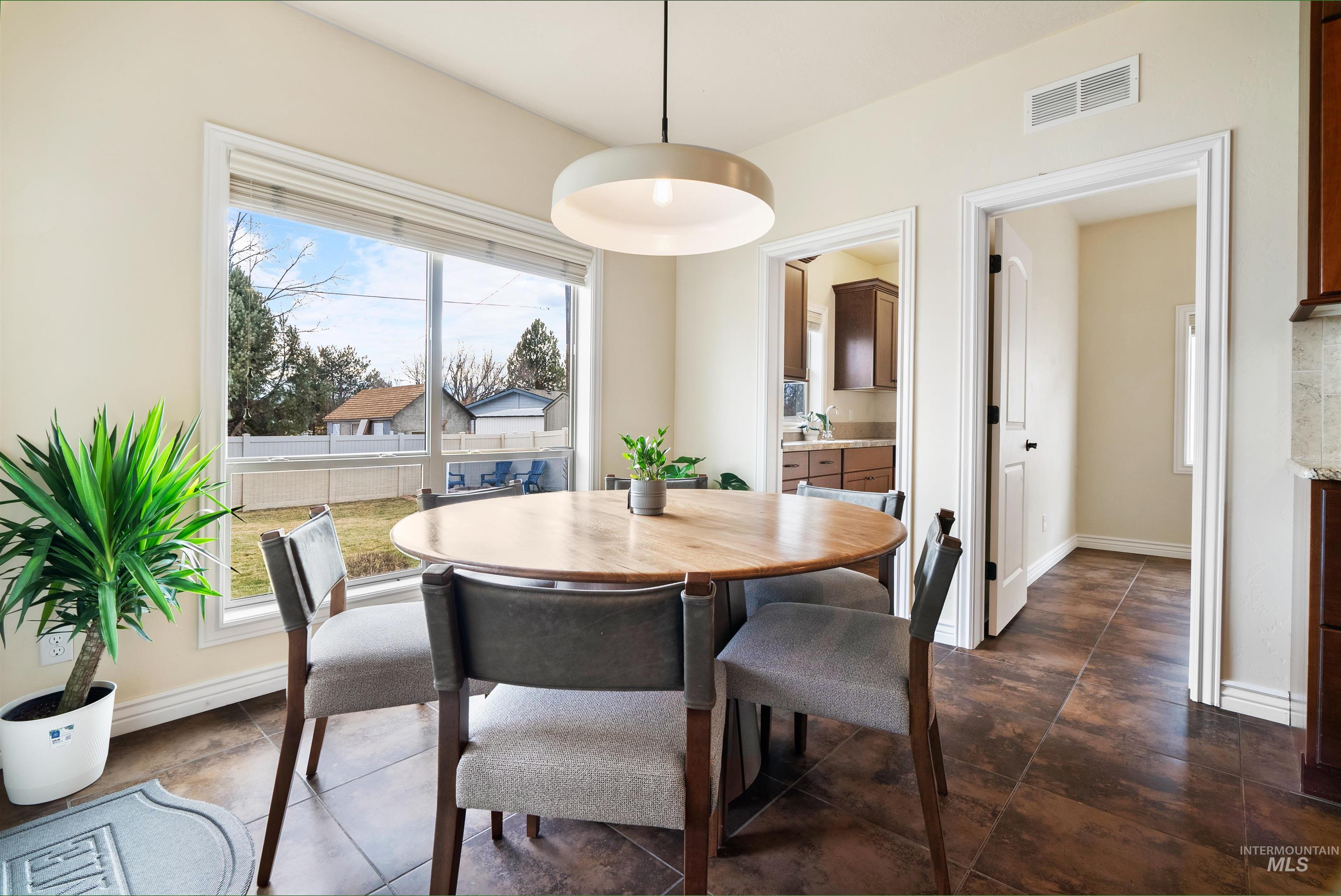 8365 W Tether Street, Boise, Idaho 83709, 3 Bedrooms, 3 Bathrooms, Residential For Sale, Price $634,900,MLS 98973399