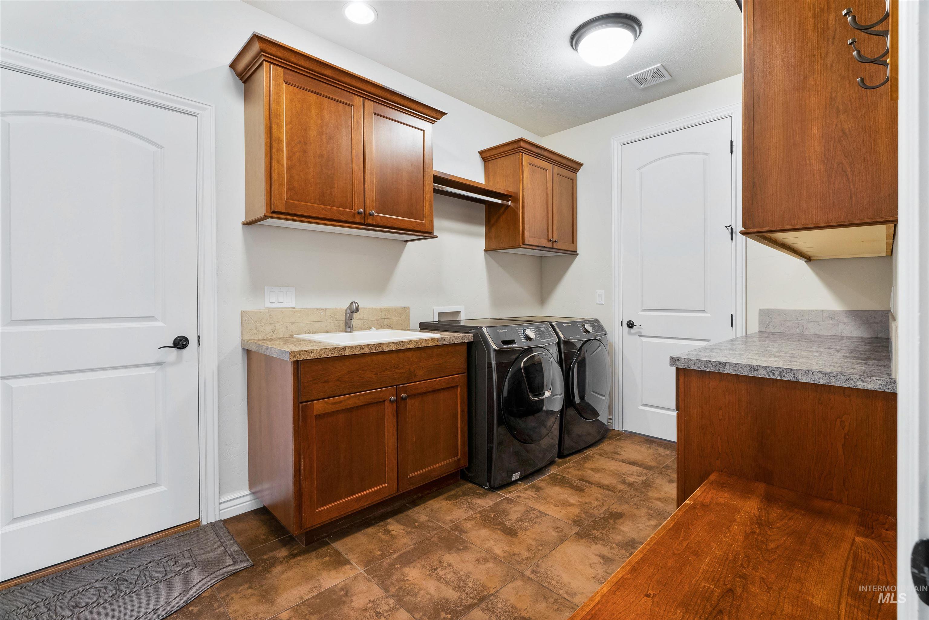 8365 W Tether Street, Boise, Idaho 83709, 3 Bedrooms, 3 Bathrooms, Residential For Sale, Price $634,900,MLS 98973399