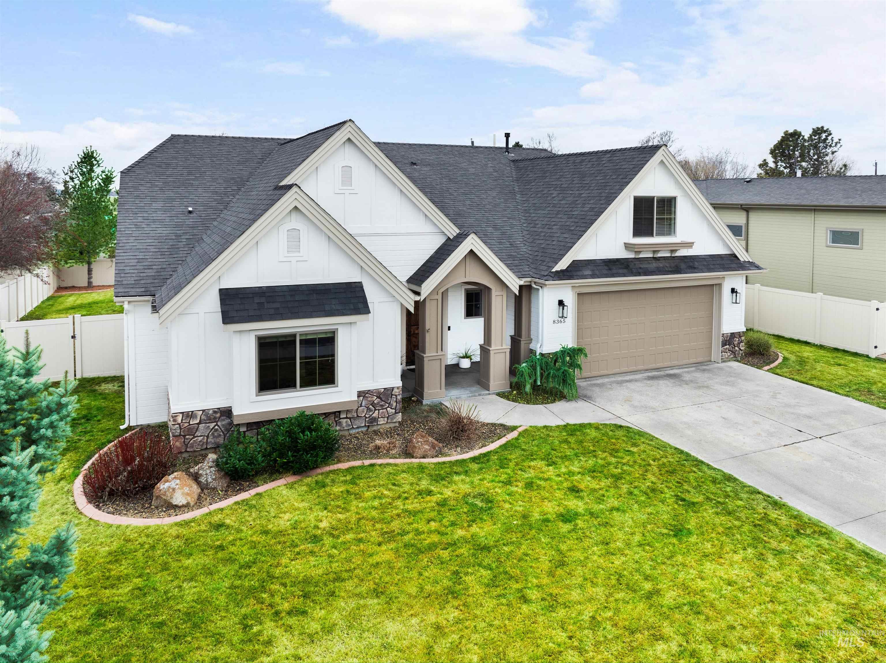 8365 W Tether Street, Boise, Idaho 83709, 3 Bedrooms, 3 Bathrooms, Residential For Sale, Price $634,900,MLS 98973399