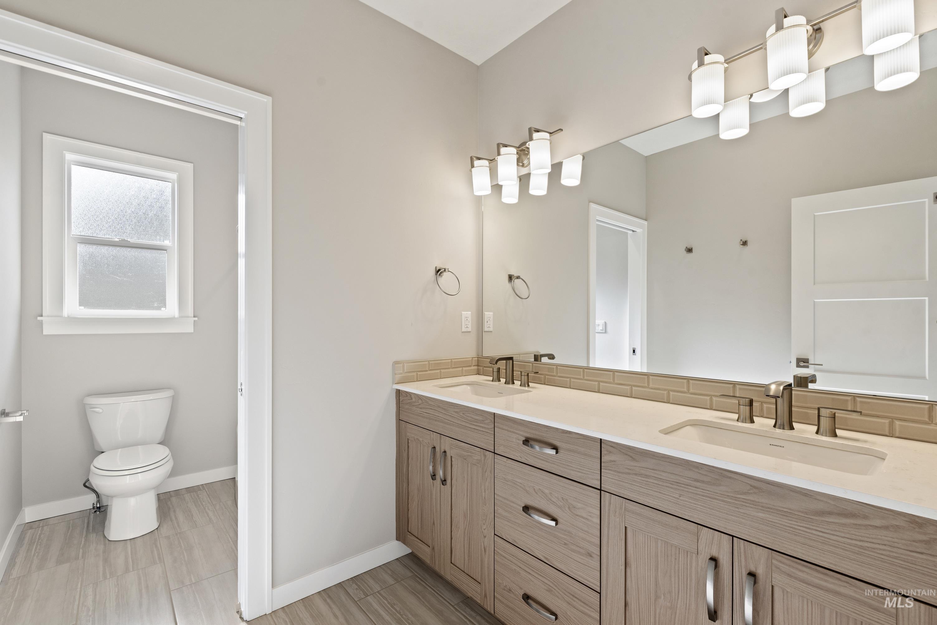 2408 S Hurd Ave., Nampa, Idaho 83686, 3 Bedrooms, 2 Bathrooms, Residential For Sale, Price $634,900, 98973402