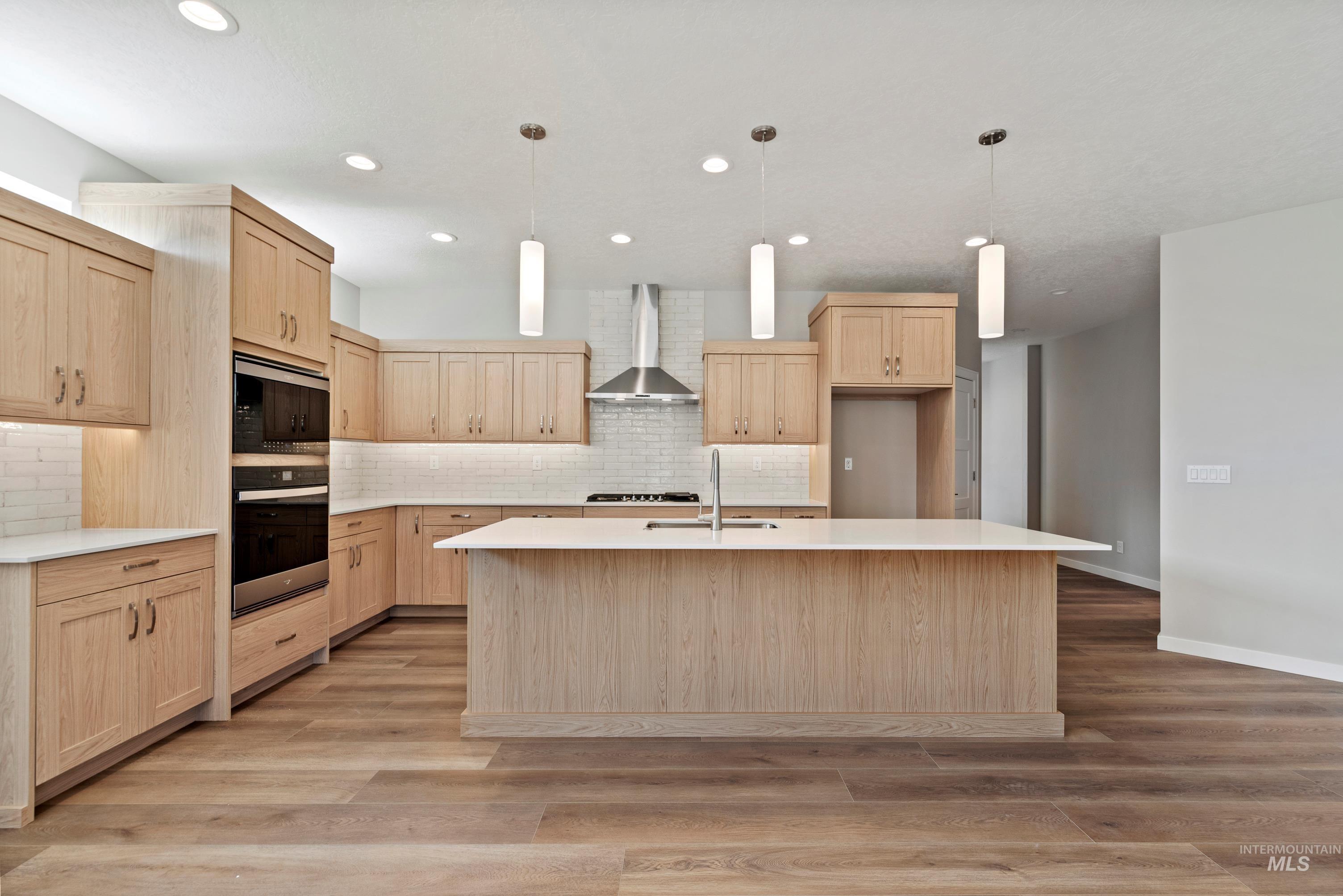 2408 S Hurd Ave., Nampa, Idaho 83686, 3 Bedrooms, 2 Bathrooms, Residential For Sale, Price $634,900, 98973402