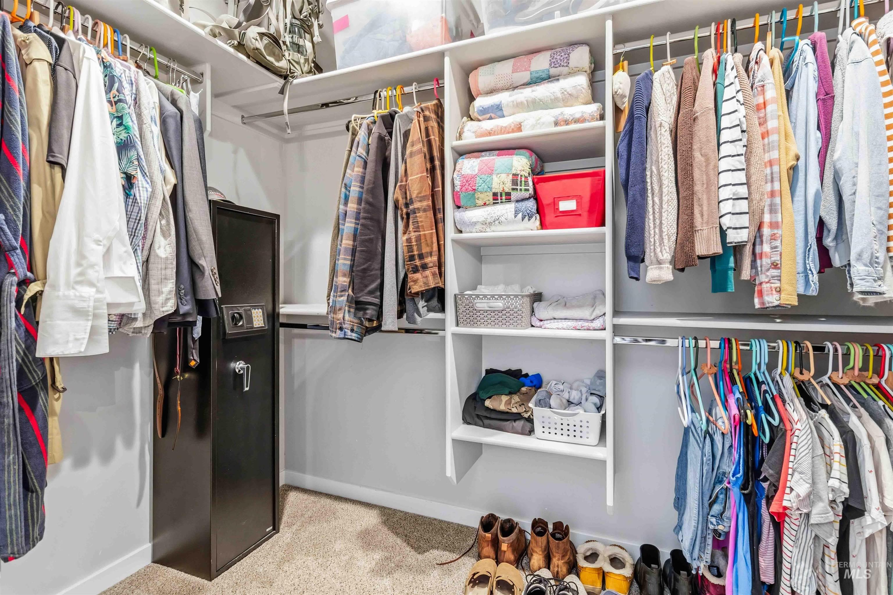 5961 W Lucky Lane, Boise, Idaho 83703, 3 Bedrooms, 2 Bathrooms, Residential For Sale, Price $529,900,MLS 98973404