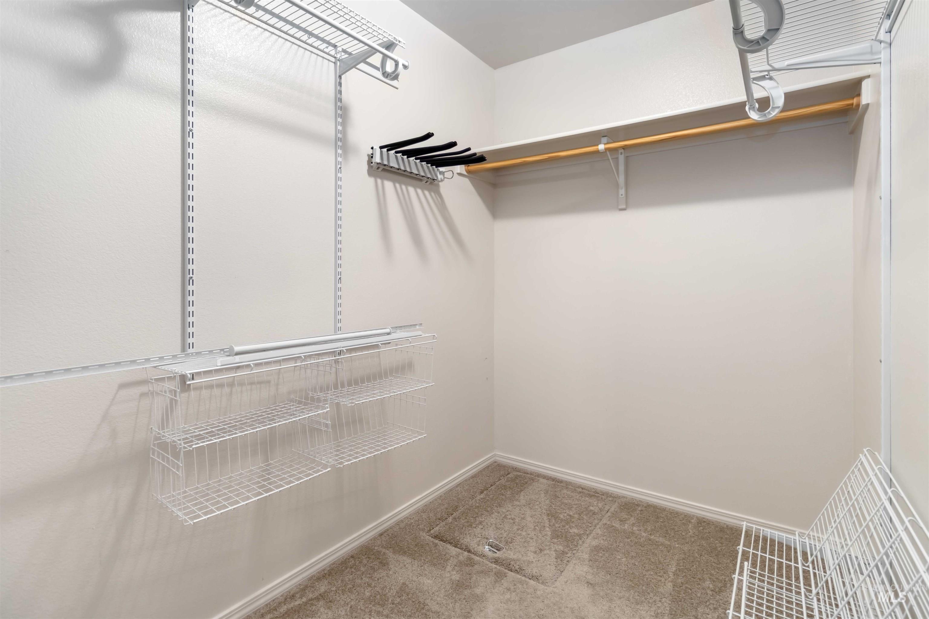 18380 Harvester Ave, Nampa, Idaho 83687, 3 Bedrooms, 2 Bathrooms, Residential For Sale, Price $460,000,MLS 98973406