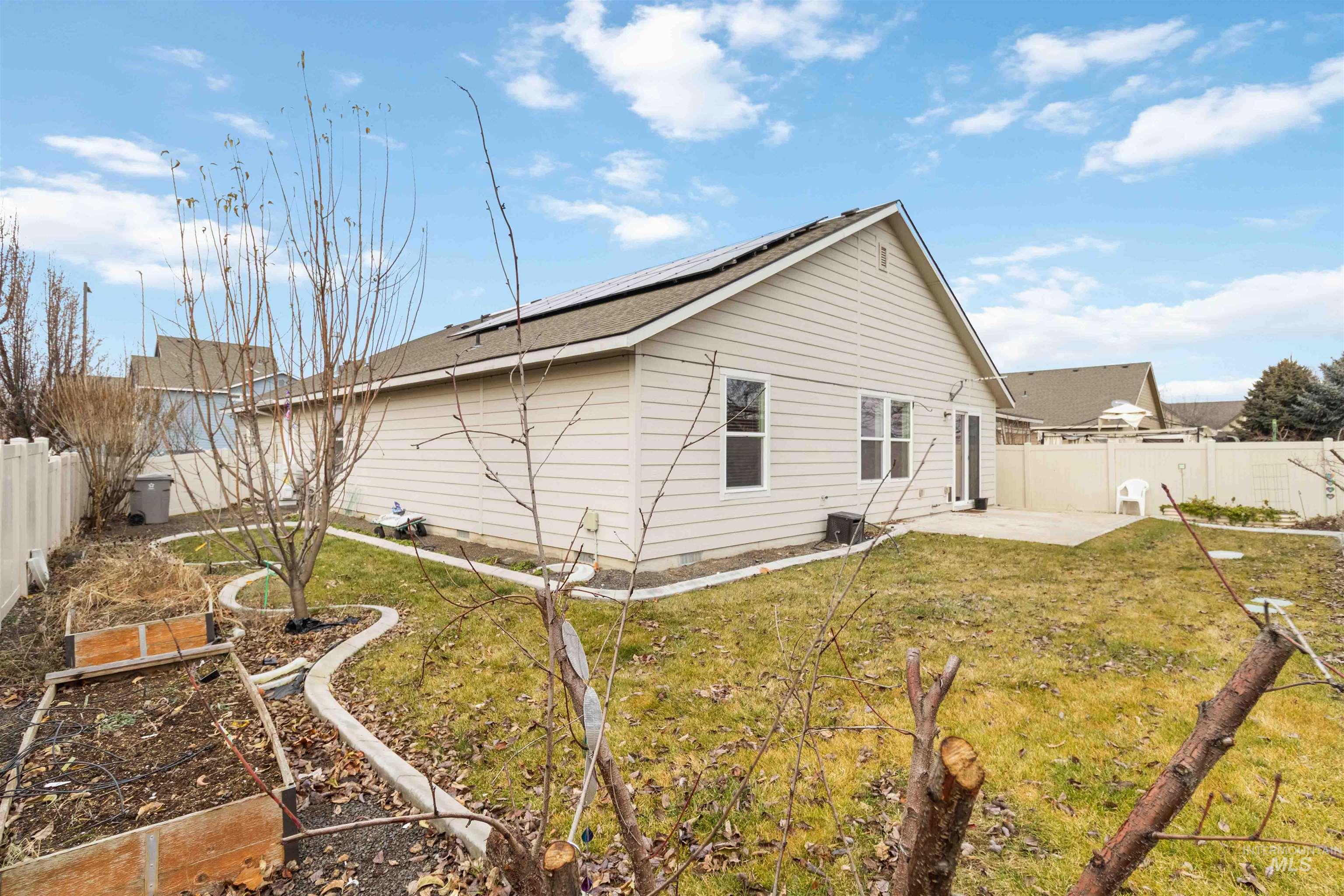 18380 Harvester Ave, Nampa, Idaho 83687, 3 Bedrooms, 2 Bathrooms, Residential For Sale, Price $460,000,MLS 98973406