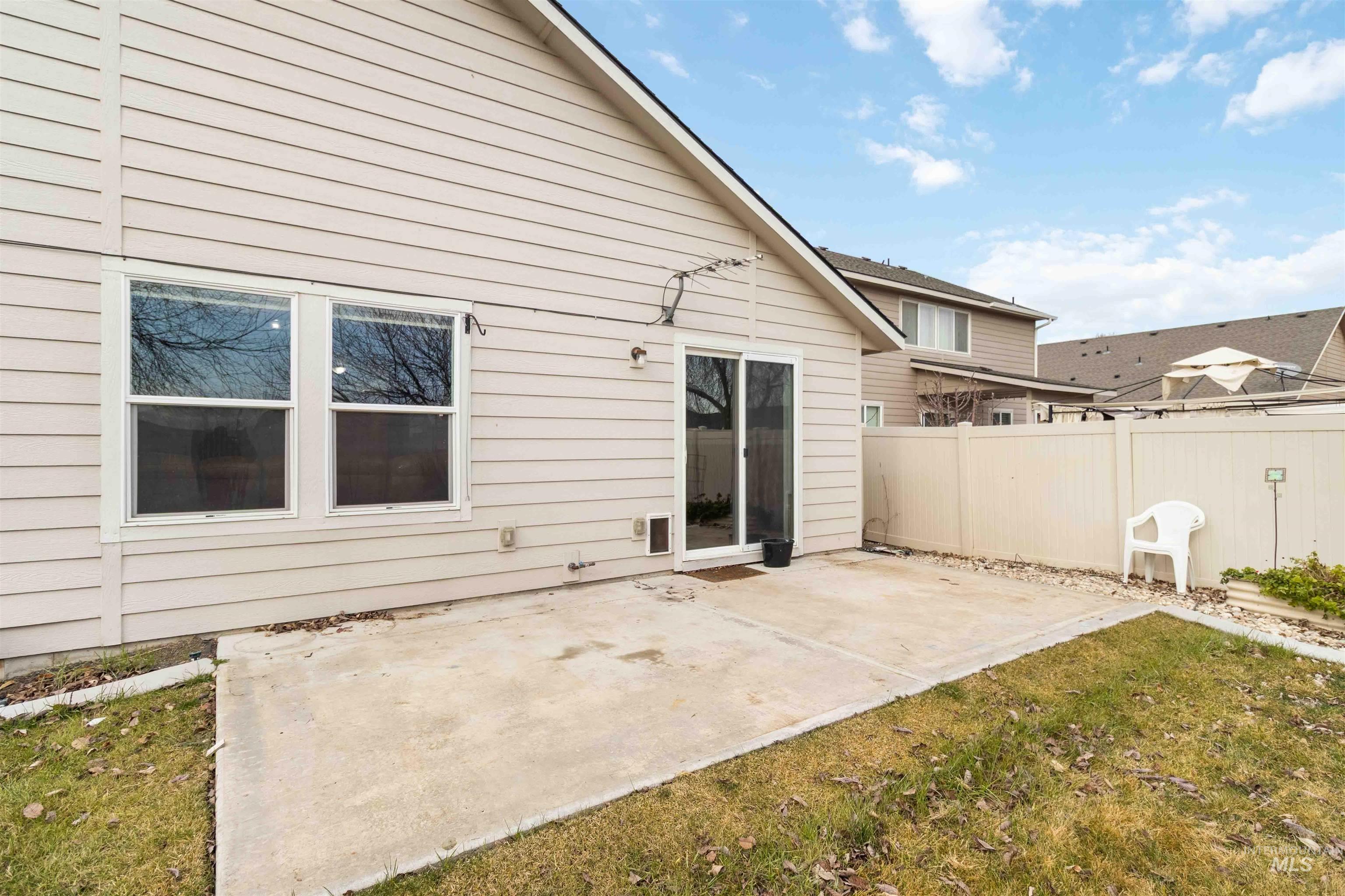 18380 Harvester Ave, Nampa, Idaho 83687, 3 Bedrooms, 2 Bathrooms, Residential For Sale, Price $460,000,MLS 98973406