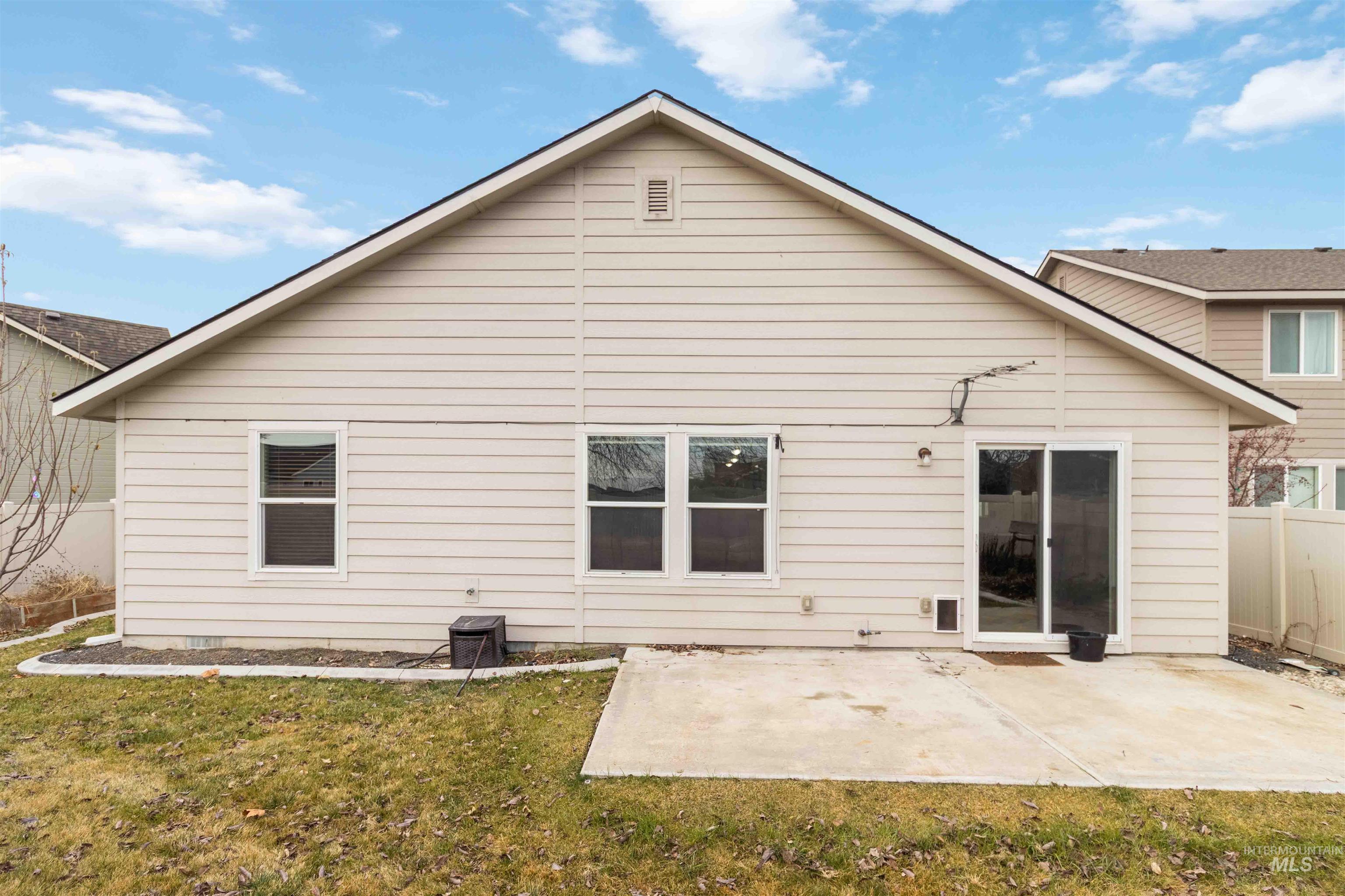18380 Harvester Ave, Nampa, Idaho 83687, 3 Bedrooms, 2 Bathrooms, Residential For Sale, Price $460,000,MLS 98973406