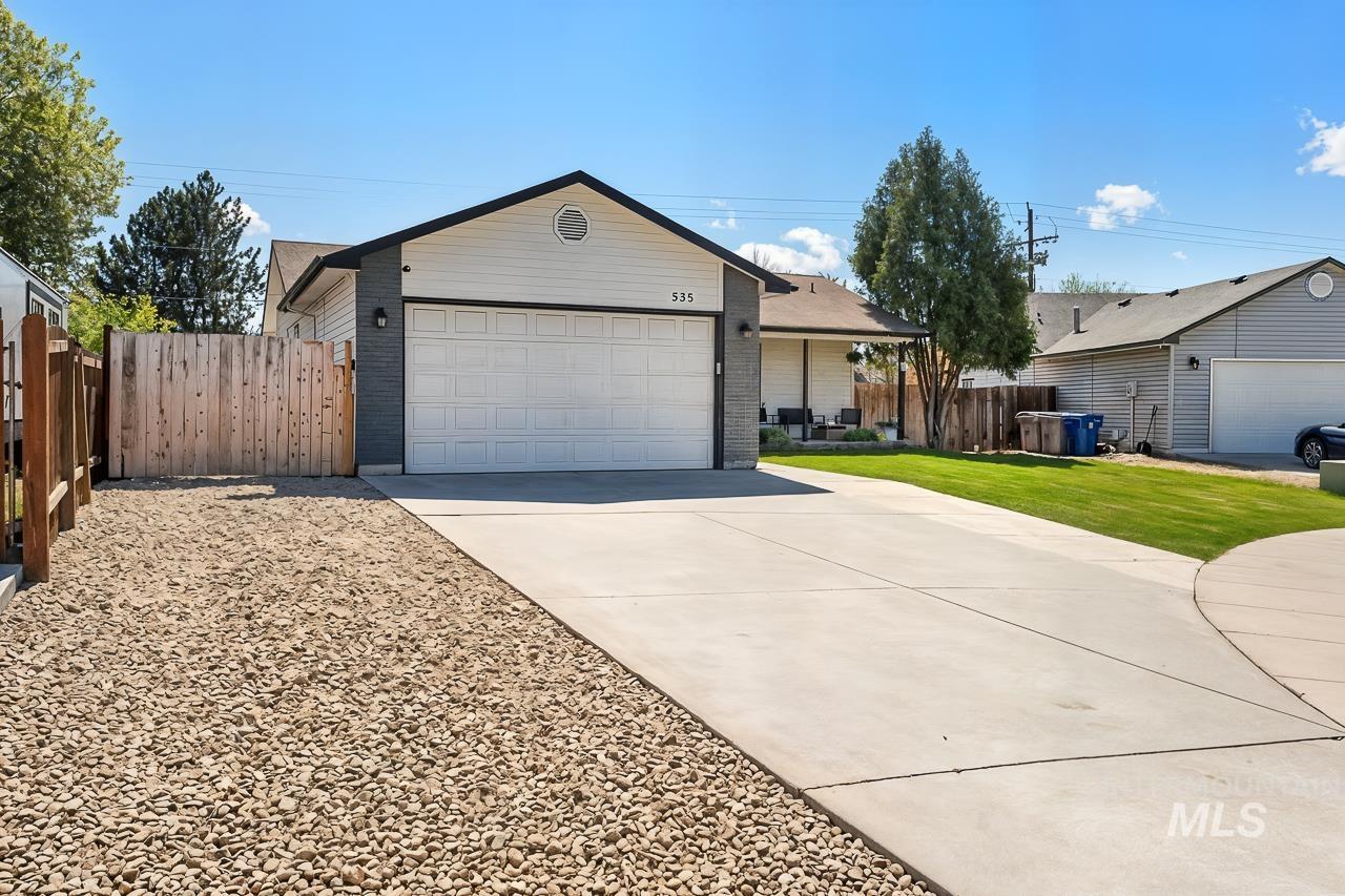 535 Seasons Ct, Nampa, Idaho 83686, 4 Bedrooms, 3 Bathrooms, Residential For Sale, Price $415,000, 98973409