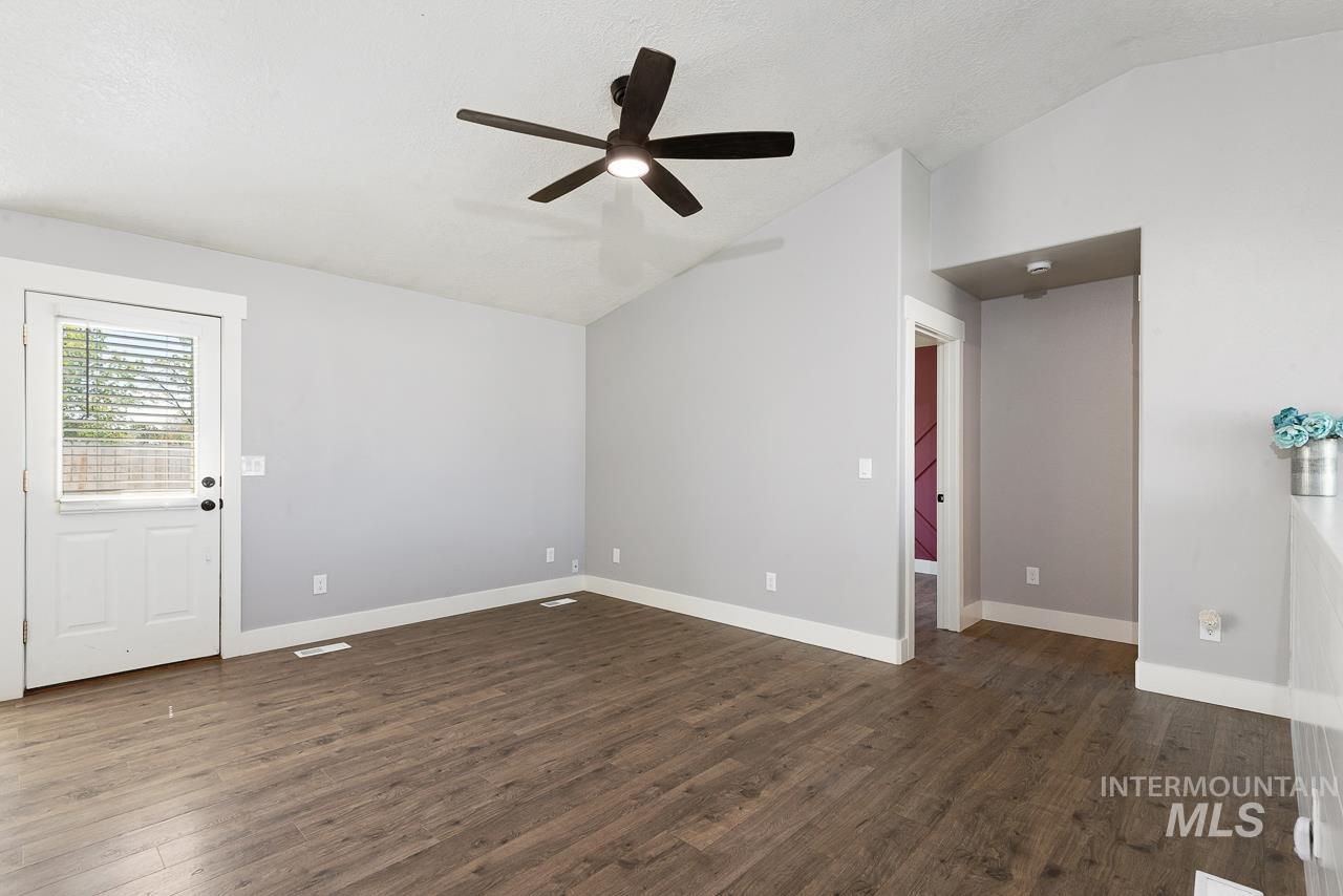 535 Seasons Ct, Nampa, Idaho 83686, 4 Bedrooms, 3 Bathrooms, Residential For Sale, Price $415,000, 98973409