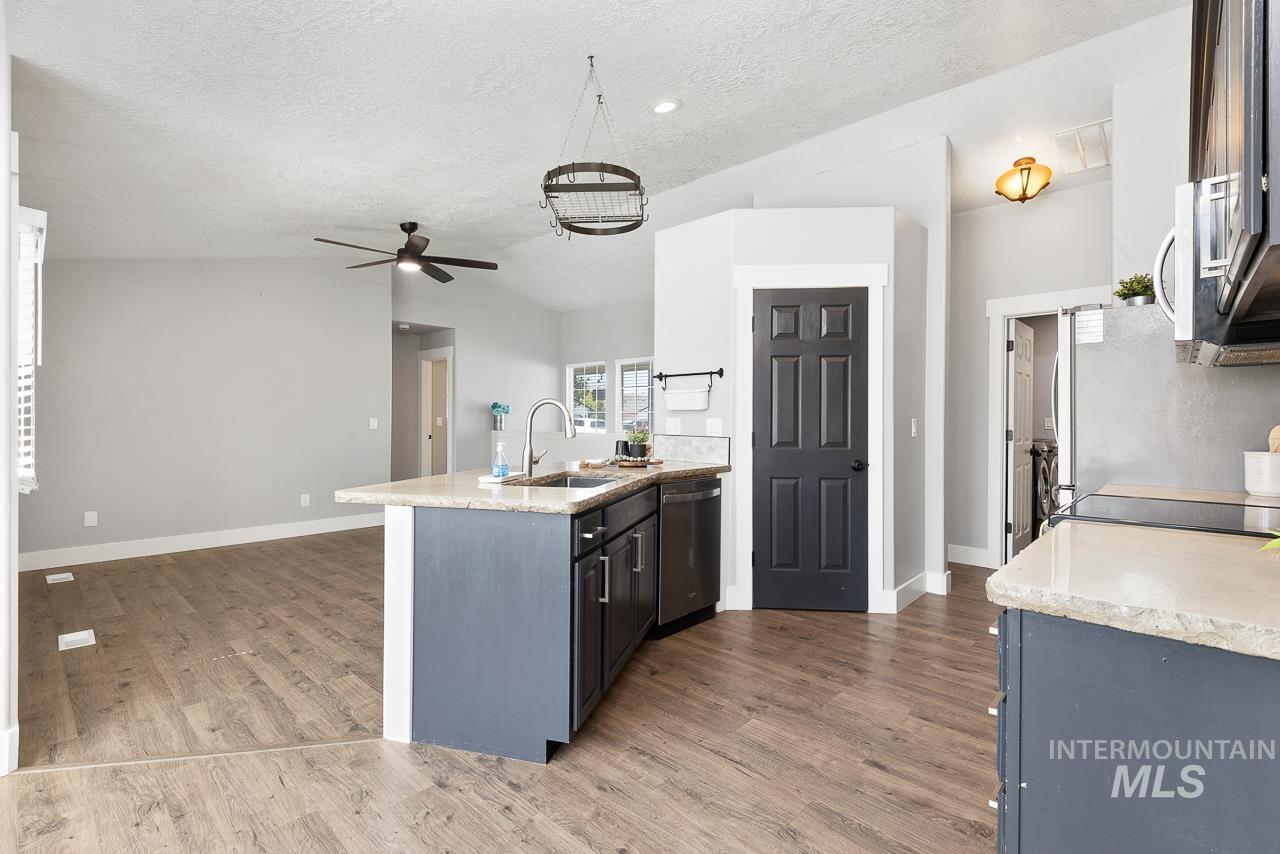 535 Seasons Ct, Nampa, Idaho 83686, 4 Bedrooms, 3 Bathrooms, Residential For Sale, Price $415,000, 98973409