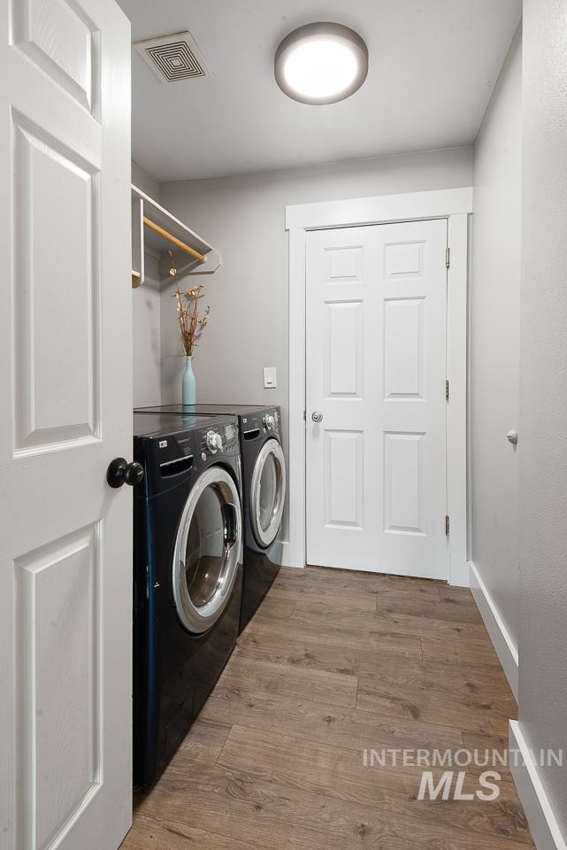 535 Seasons Ct, Nampa, Idaho 83686, 4 Bedrooms, 3 Bathrooms, Residential For Sale, Price $415,000, 98973409