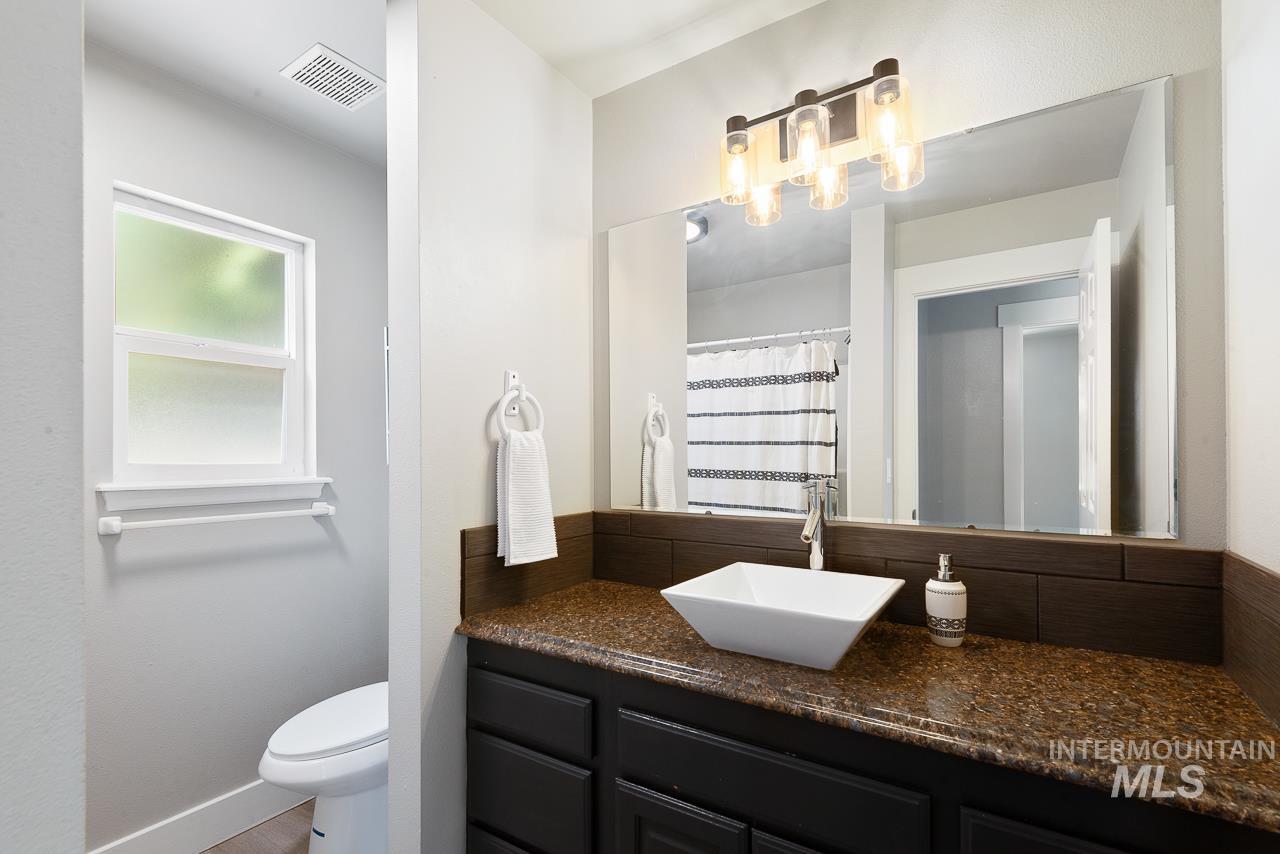 535 Seasons Ct, Nampa, Idaho 83686, 4 Bedrooms, 3 Bathrooms, Residential For Sale, Price $415,000, 98973409