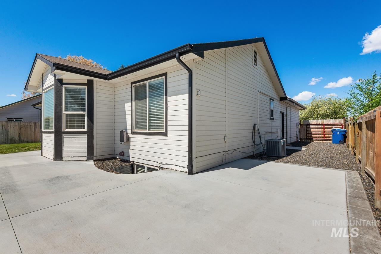 535 Seasons Ct, Nampa, Idaho 83686, 4 Bedrooms, 3 Bathrooms, Residential For Sale, Price $415,000, 98973409