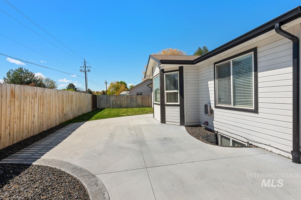 535 Seasons Ct, Nampa, Idaho 83686, 4 Bedrooms, 3 Bathrooms, Residential For Sale, Price $415,000, 98973409