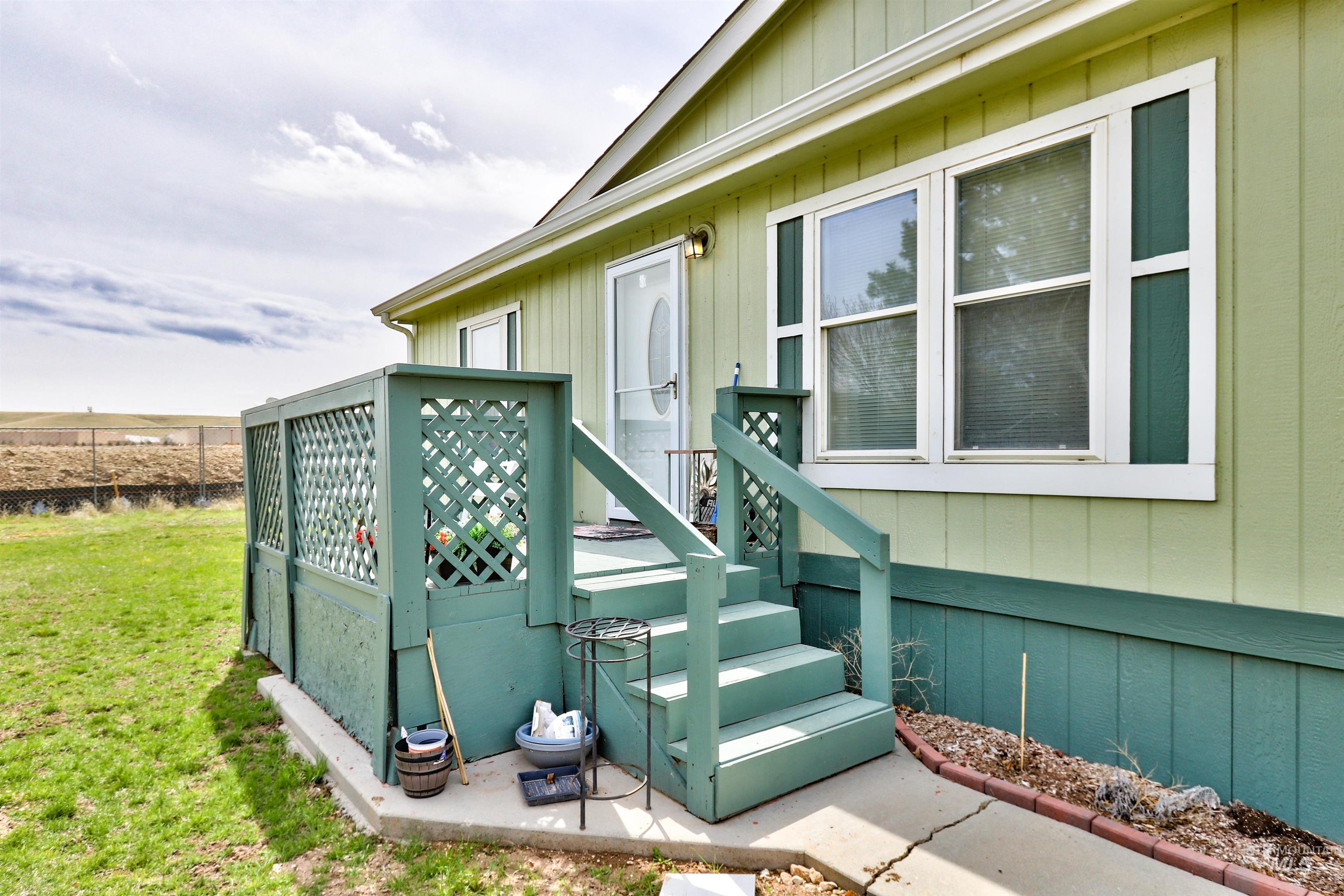 2119 E Blue Sage, Boise, Idaho 83716, 3 Bedrooms, 2 Bathrooms, Residential For Sale, Price $138,900,MLS 98973410