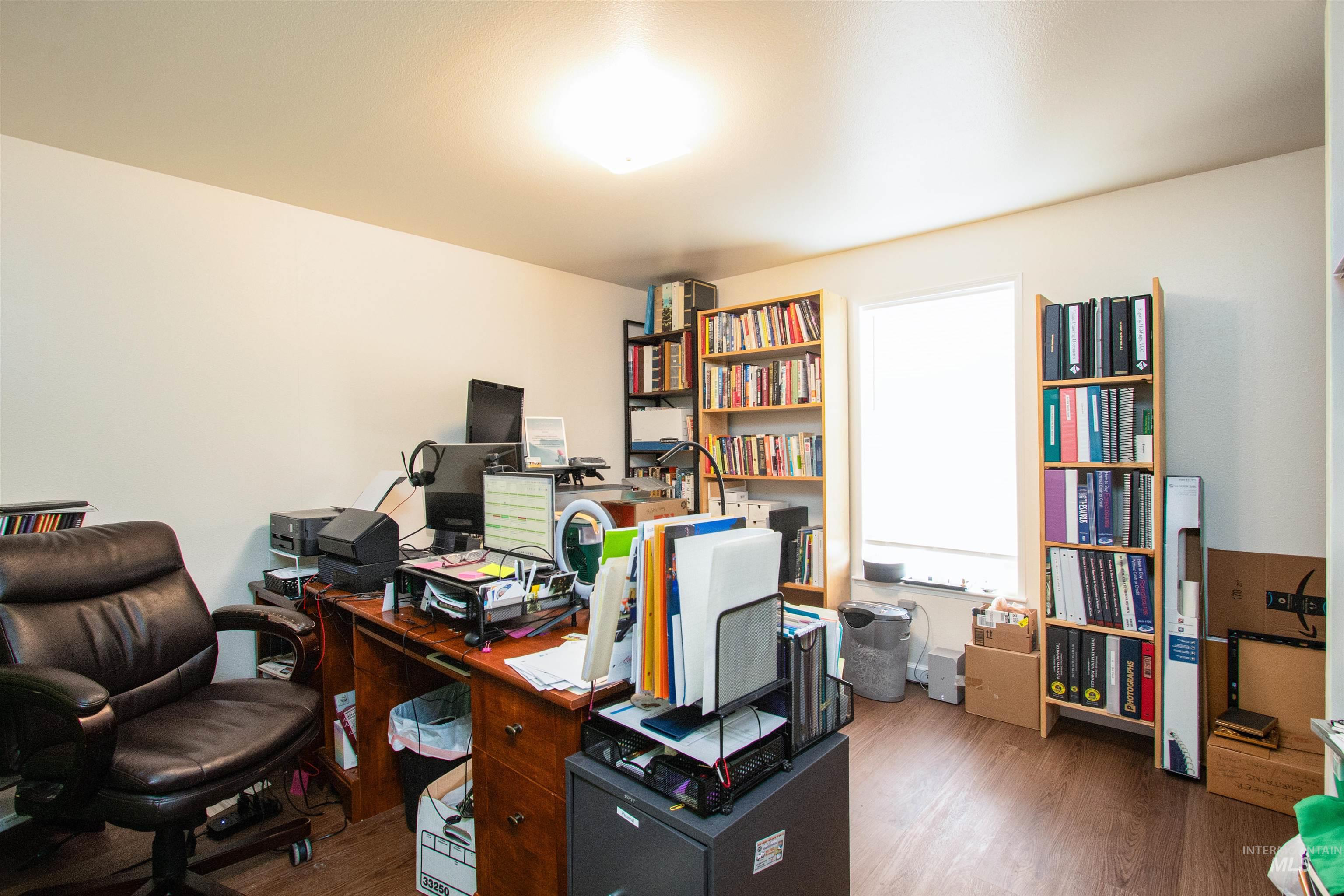 2119 E Blue Sage, Boise, Idaho 83716, 3 Bedrooms, 2 Bathrooms, Residential For Sale, Price $138,900,MLS 98973410