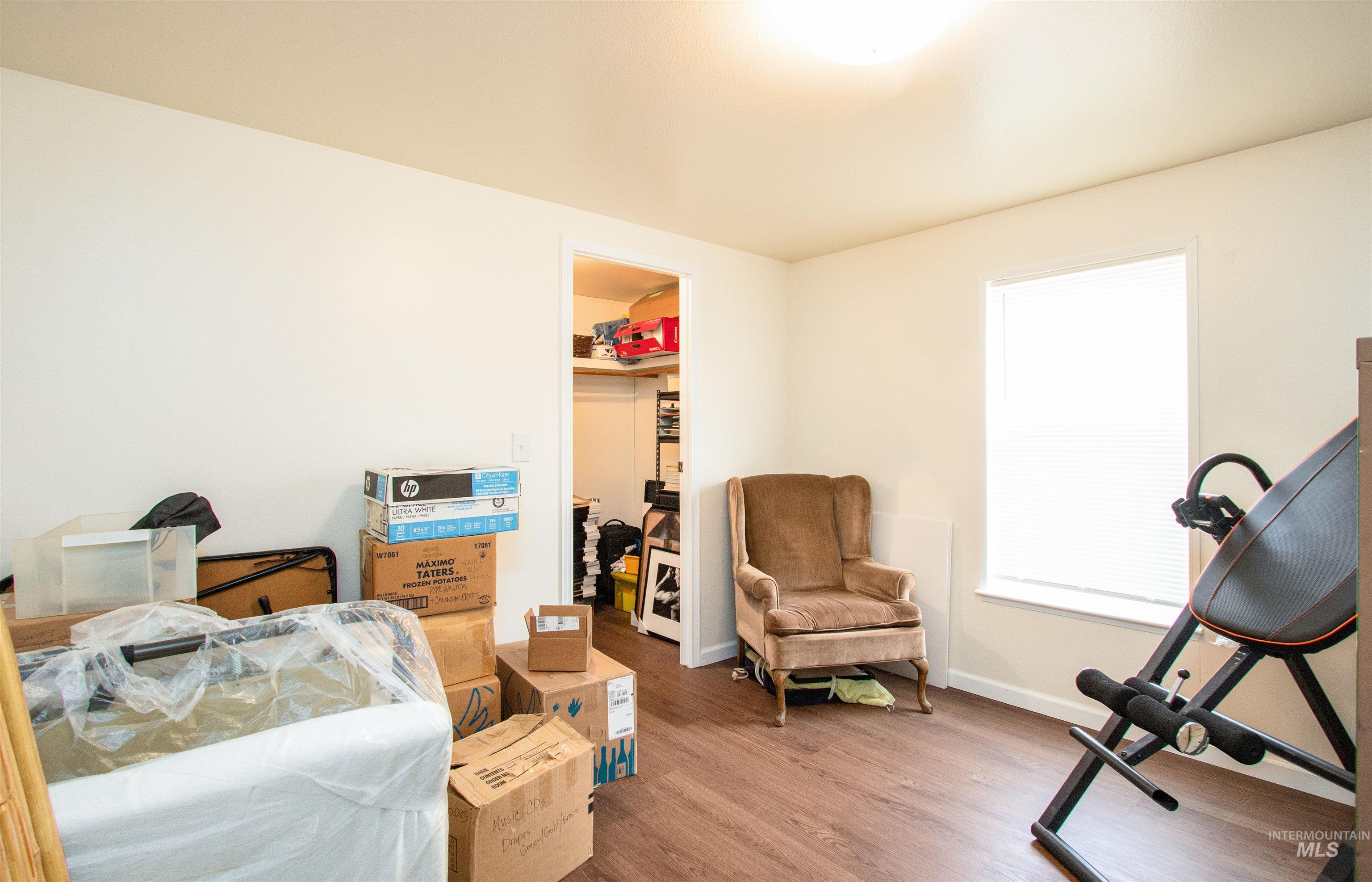 2119 E Blue Sage, Boise, Idaho 83716, 3 Bedrooms, 2 Bathrooms, Residential For Sale, Price $138,900,MLS 98973410