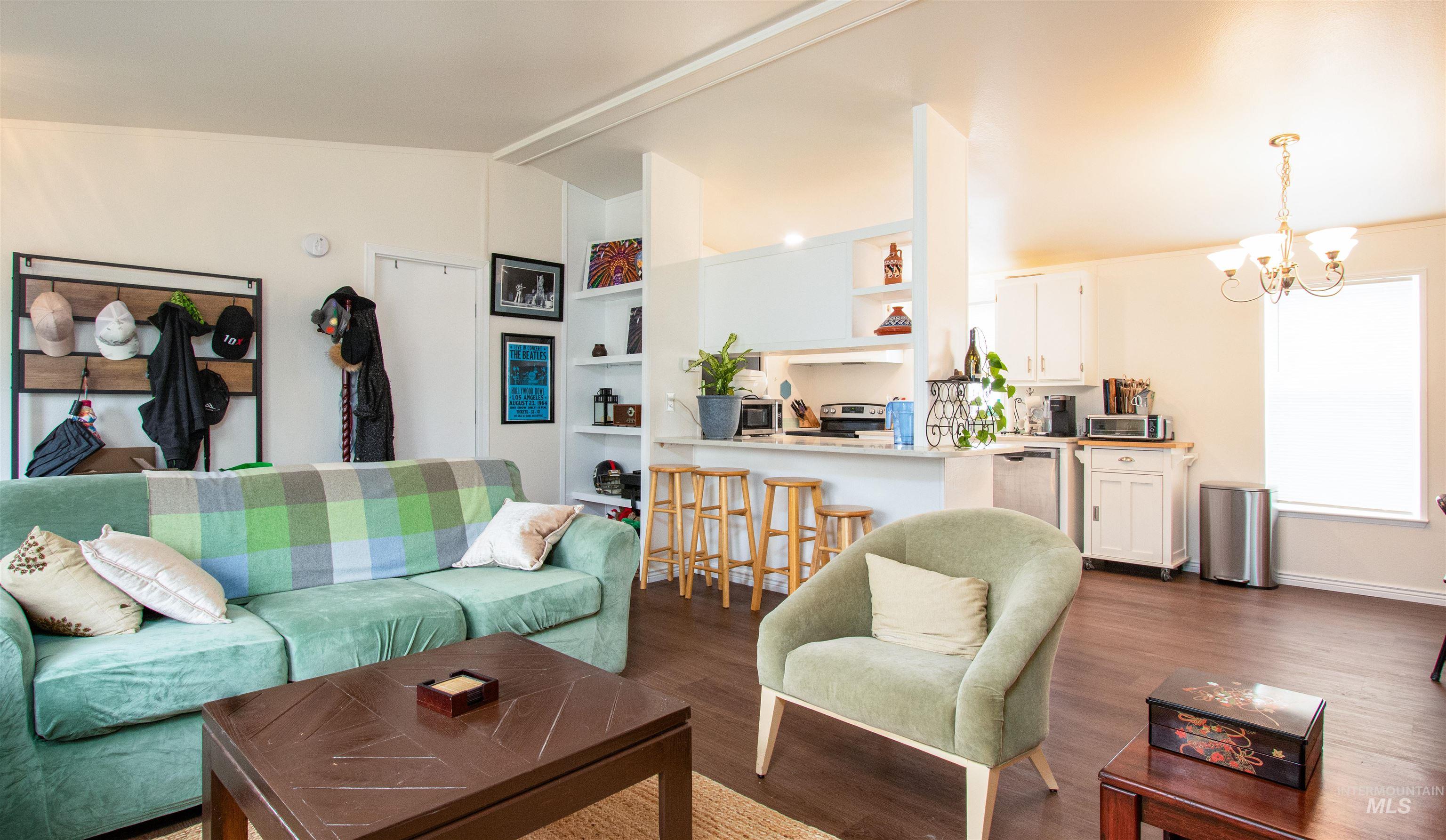 2119 E Blue Sage, Boise, Idaho 83716, 3 Bedrooms, 2 Bathrooms, Residential For Sale, Price $138,900,MLS 98973410