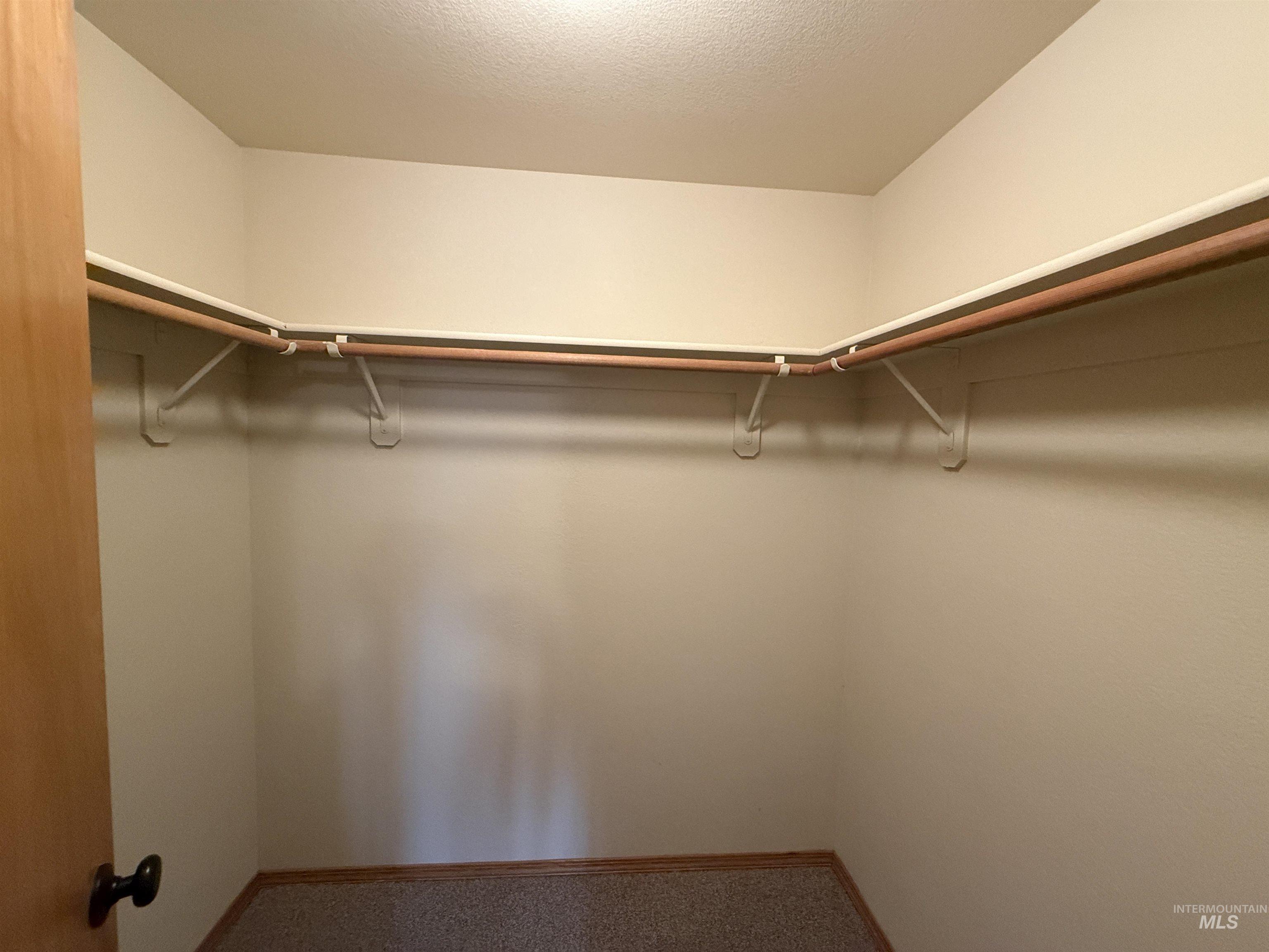 6169 N Portsmouth, Boise, Idaho 83714, 3 Bedrooms, 2 Bathrooms, Residential For Sale, Price $525,000,MLS 98973411