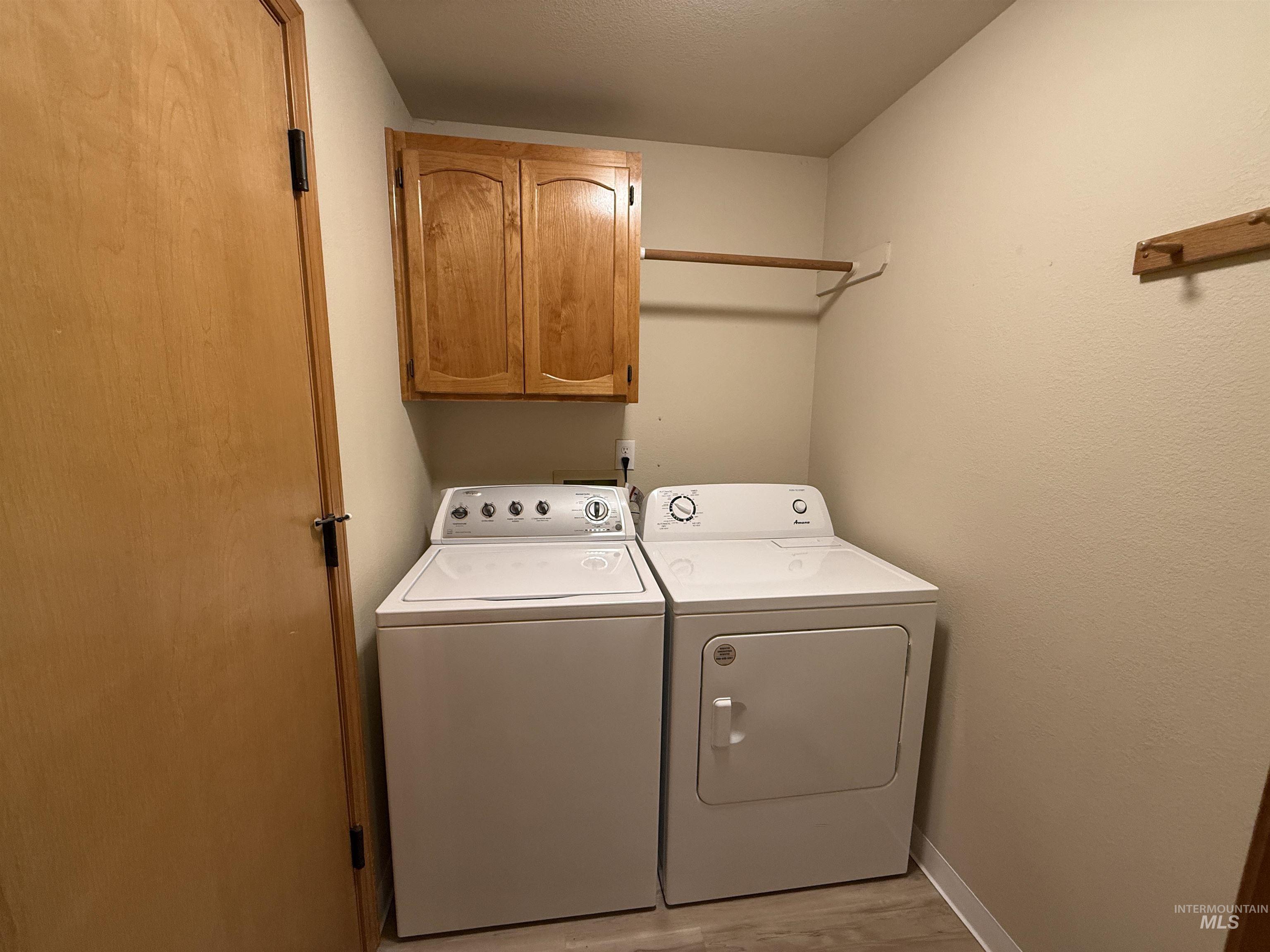 6169 N Portsmouth, Boise, Idaho 83714, 3 Bedrooms, 2 Bathrooms, Residential For Sale, Price $525,000,MLS 98973411