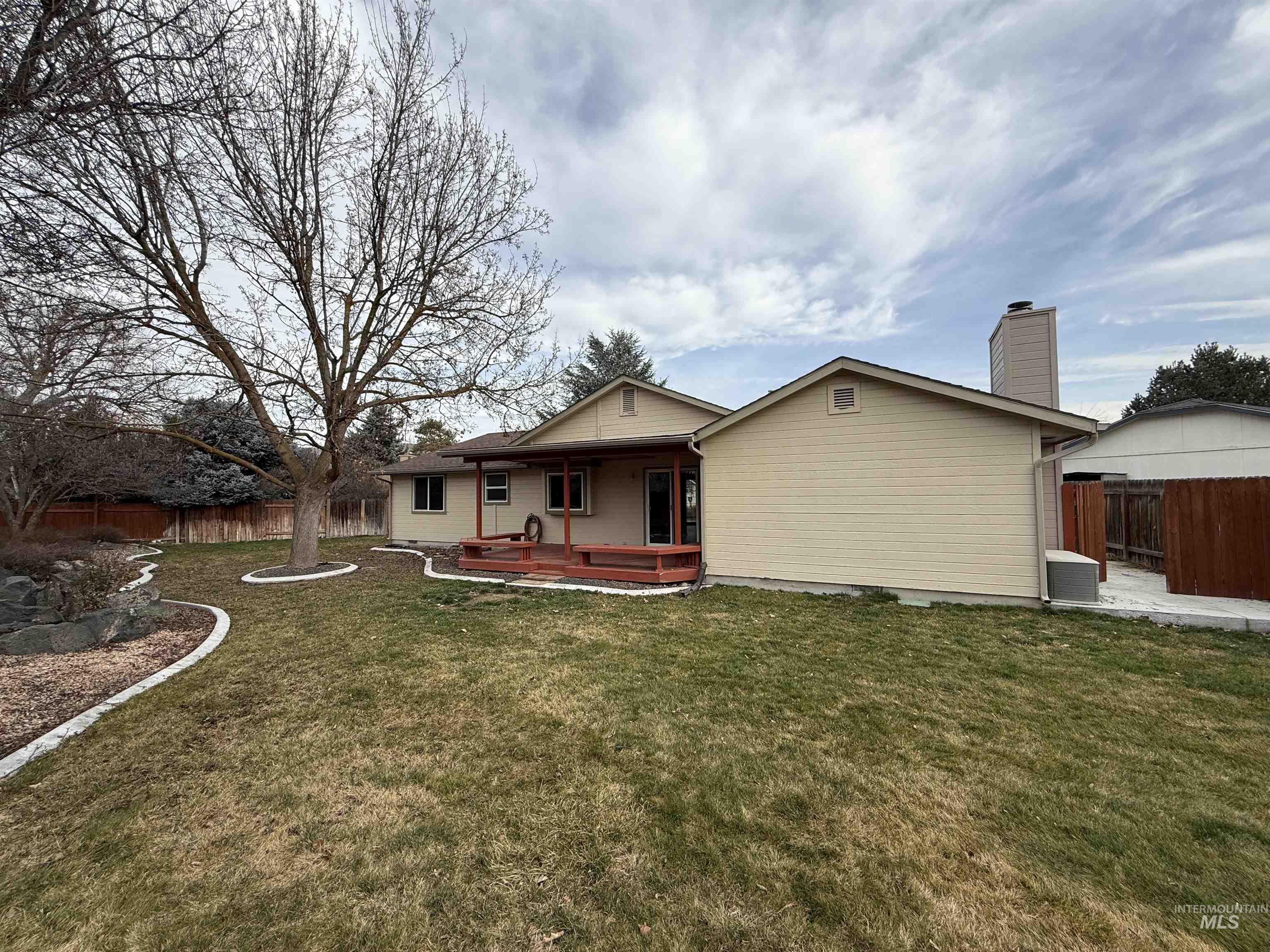 6169 N Portsmouth, Boise, Idaho 83714, 3 Bedrooms, 2 Bathrooms, Residential For Sale, Price $525,000,MLS 98973411