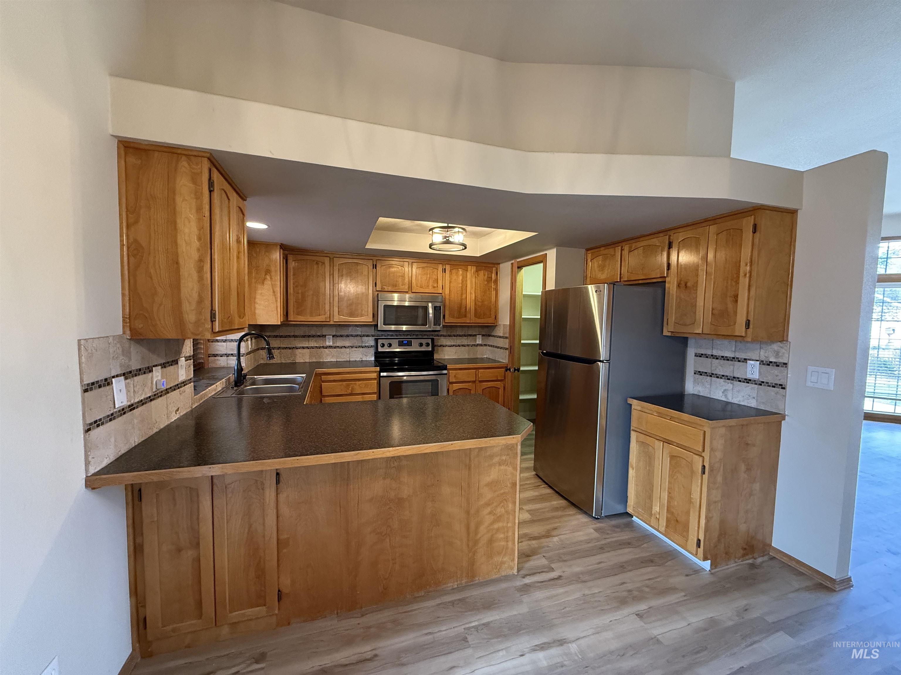 6169 N Portsmouth, Boise, Idaho 83714, 3 Bedrooms, 2 Bathrooms, Residential For Sale, Price $525,000,MLS 98973411