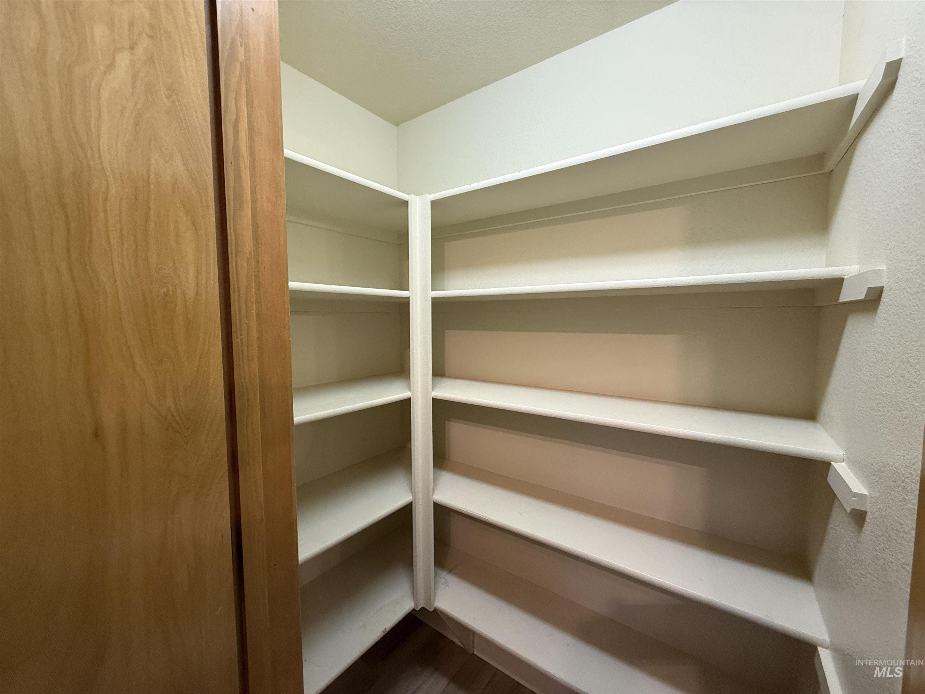 6169 N Portsmouth, Boise, Idaho 83714, 3 Bedrooms, 2 Bathrooms, Residential For Sale, Price $525,000,MLS 98973411