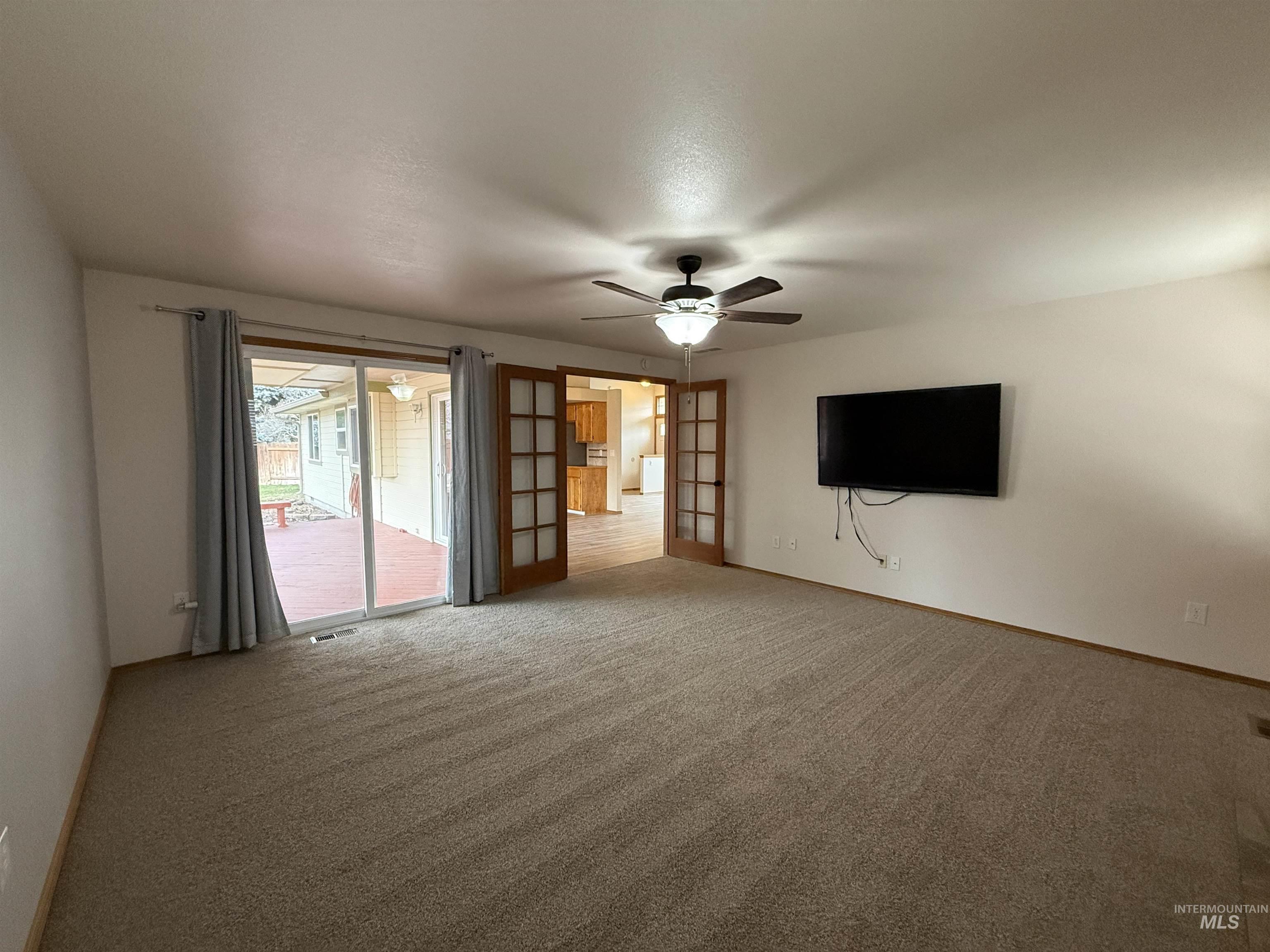 6169 N Portsmouth, Boise, Idaho 83714, 3 Bedrooms, 2 Bathrooms, Residential For Sale, Price $525,000,MLS 98973411