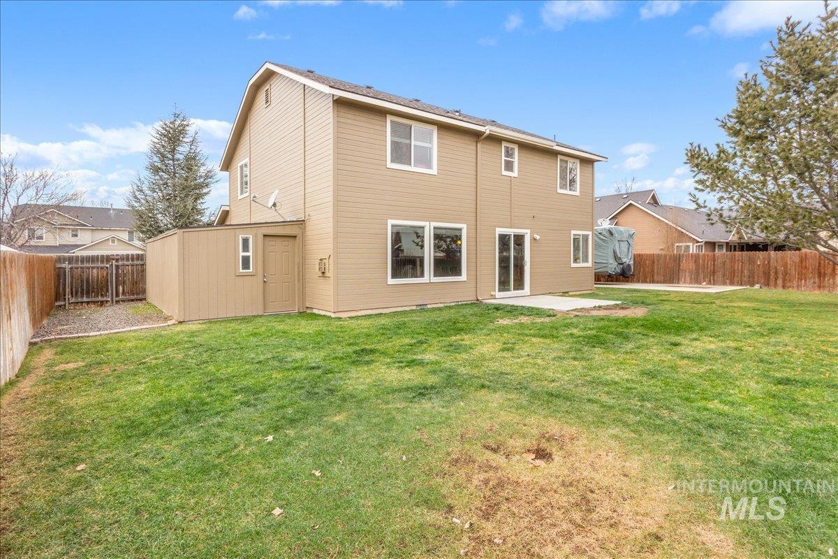 17282 N Ronan Avenue, Nampa, Idaho 83687, 4 Bedrooms, 2.5 Bathrooms, Residential For Sale, Price $439,900,MLS 98973414