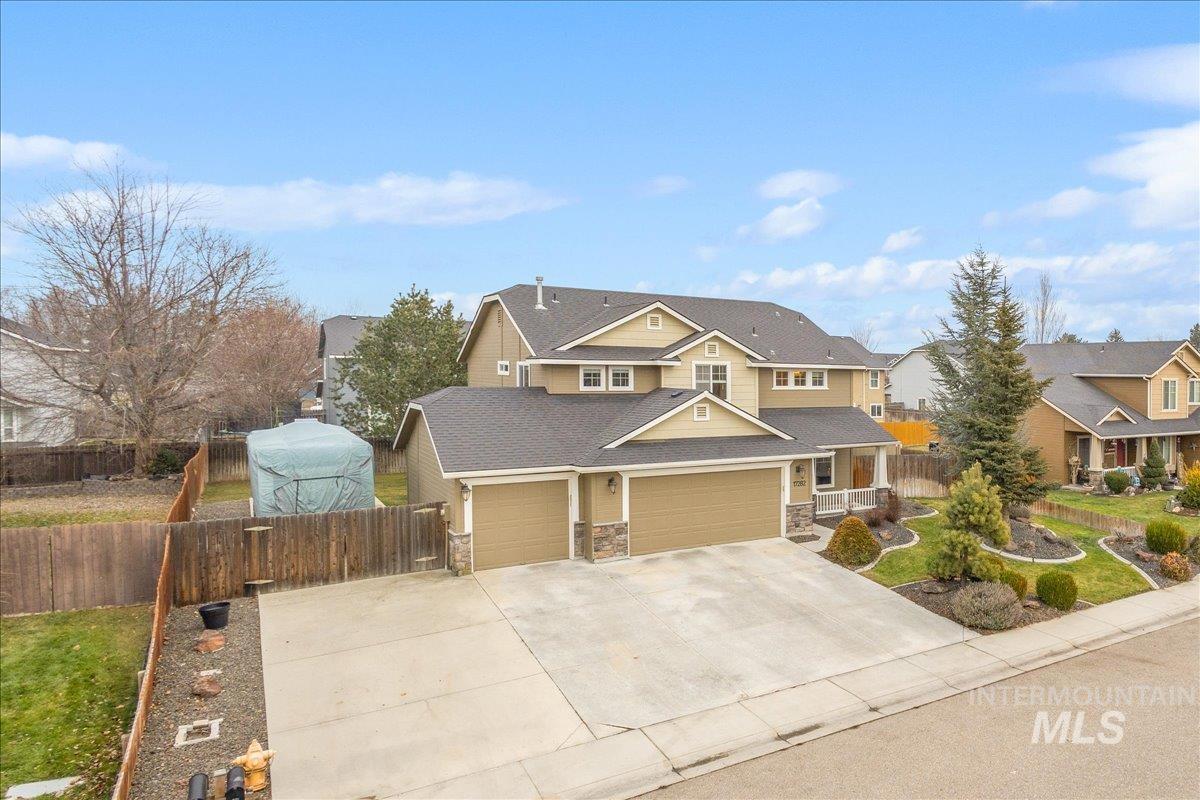 17282 N Ronan Avenue, Nampa, Idaho 83687, 4 Bedrooms, 2.5 Bathrooms, Residential For Sale, Price $439,900,MLS 98973414