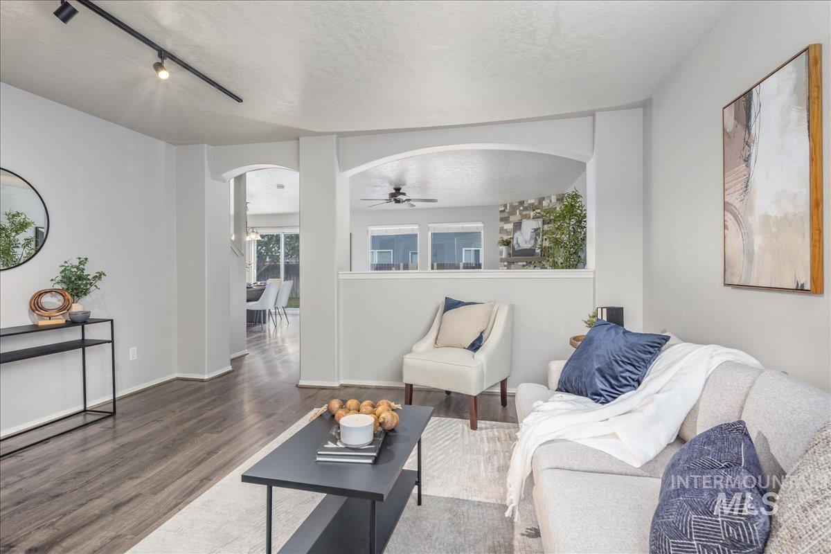 17282 N Ronan Avenue, Nampa, Idaho 83687, 4 Bedrooms, 2.5 Bathrooms, Residential For Sale, Price $439,900,MLS 98973414