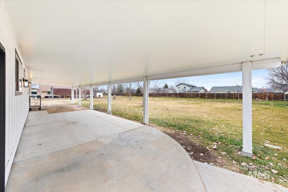 1118 N Dawn Dr., Boise, Idaho 83713, 4 Bedrooms, 2 Bathrooms, Residential For Sale, Price $679,900,MLS 98973415