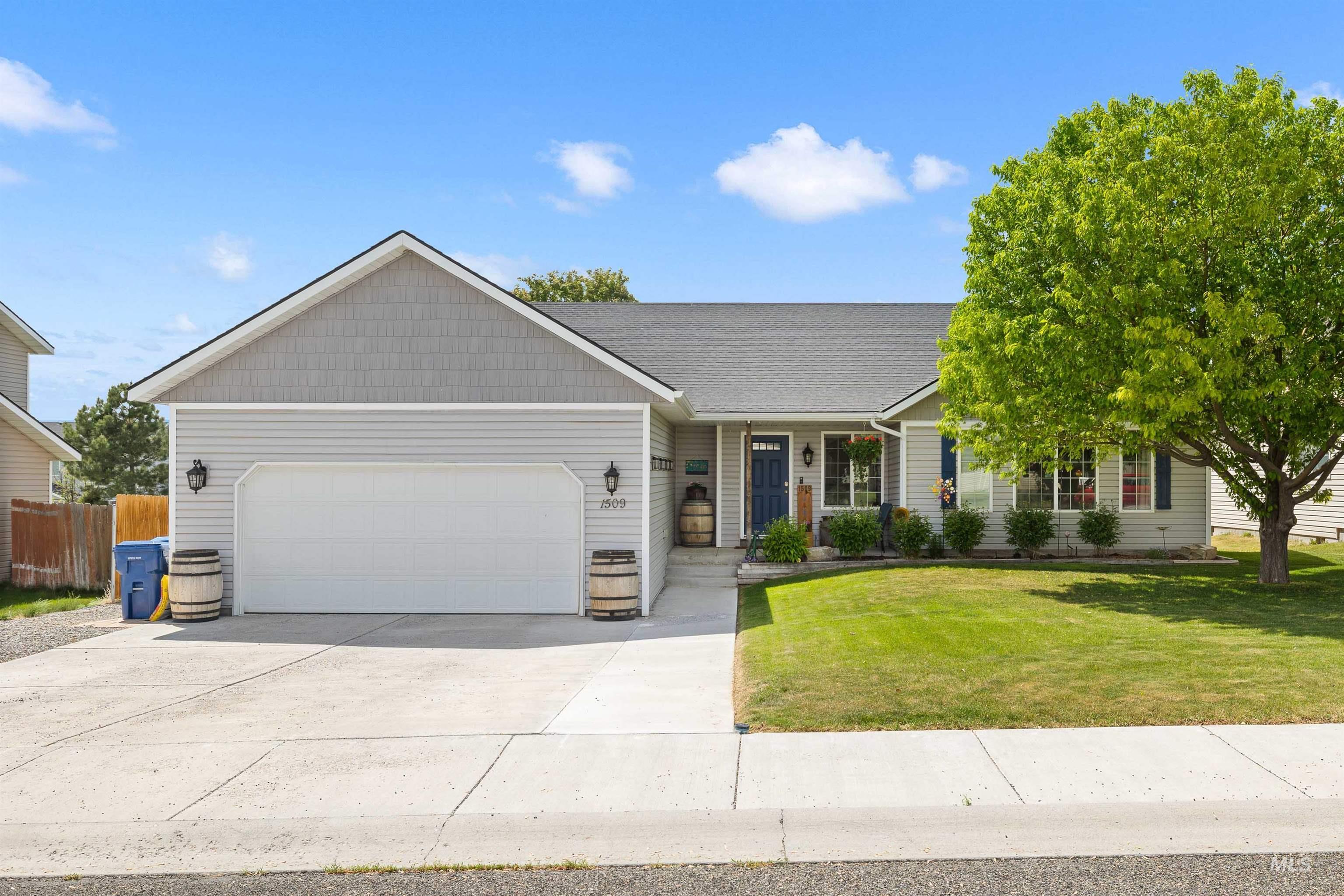 1509 N Cedar Street, Jerome, Idaho 83338, 3 Bedrooms, 2 Bathrooms, Residential For Sale, Price $379,000,MLS 98973417