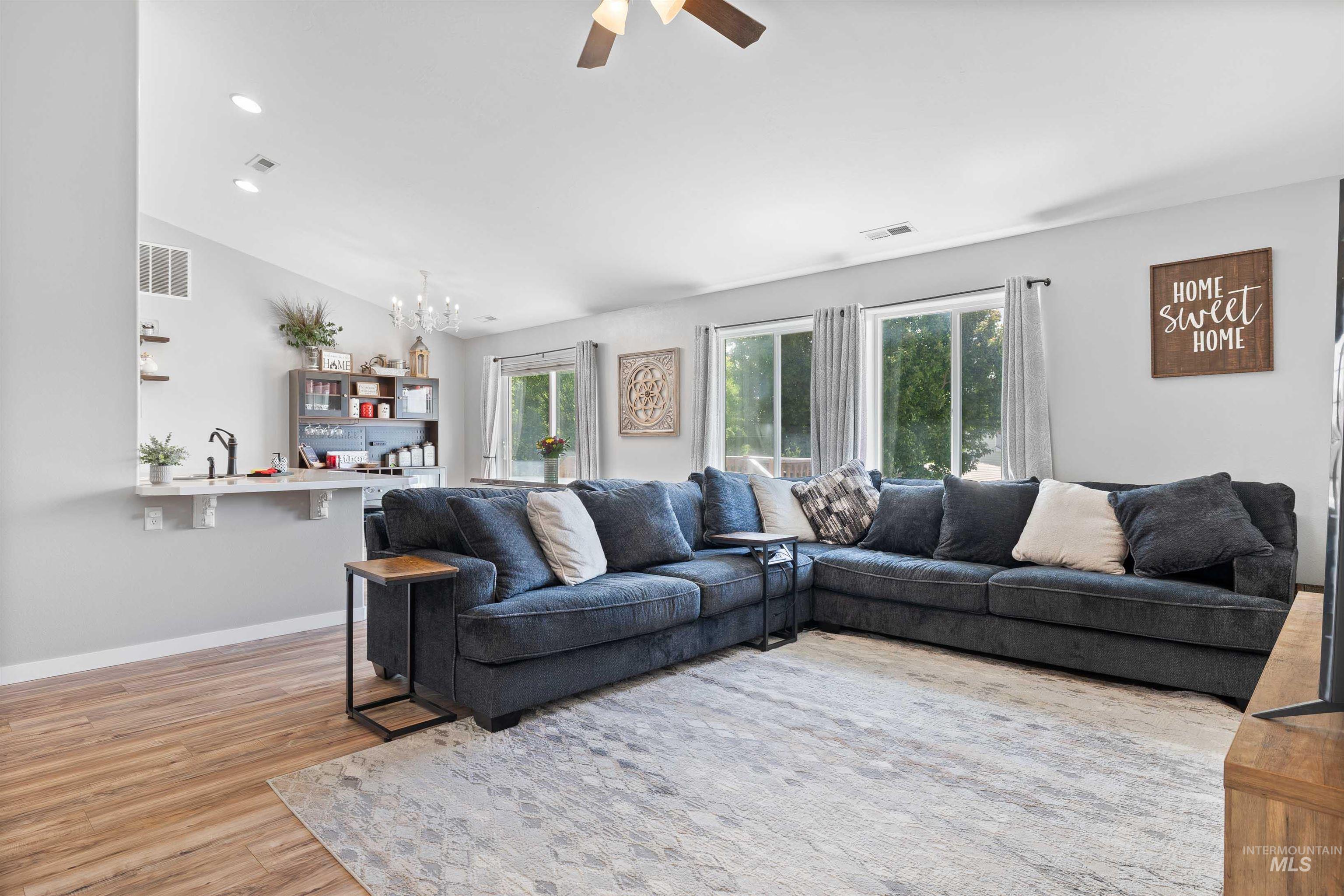 1509 N Cedar Street, Jerome, Idaho 83338, 3 Bedrooms, 2 Bathrooms, Residential For Sale, Price $379,000,MLS 98973417