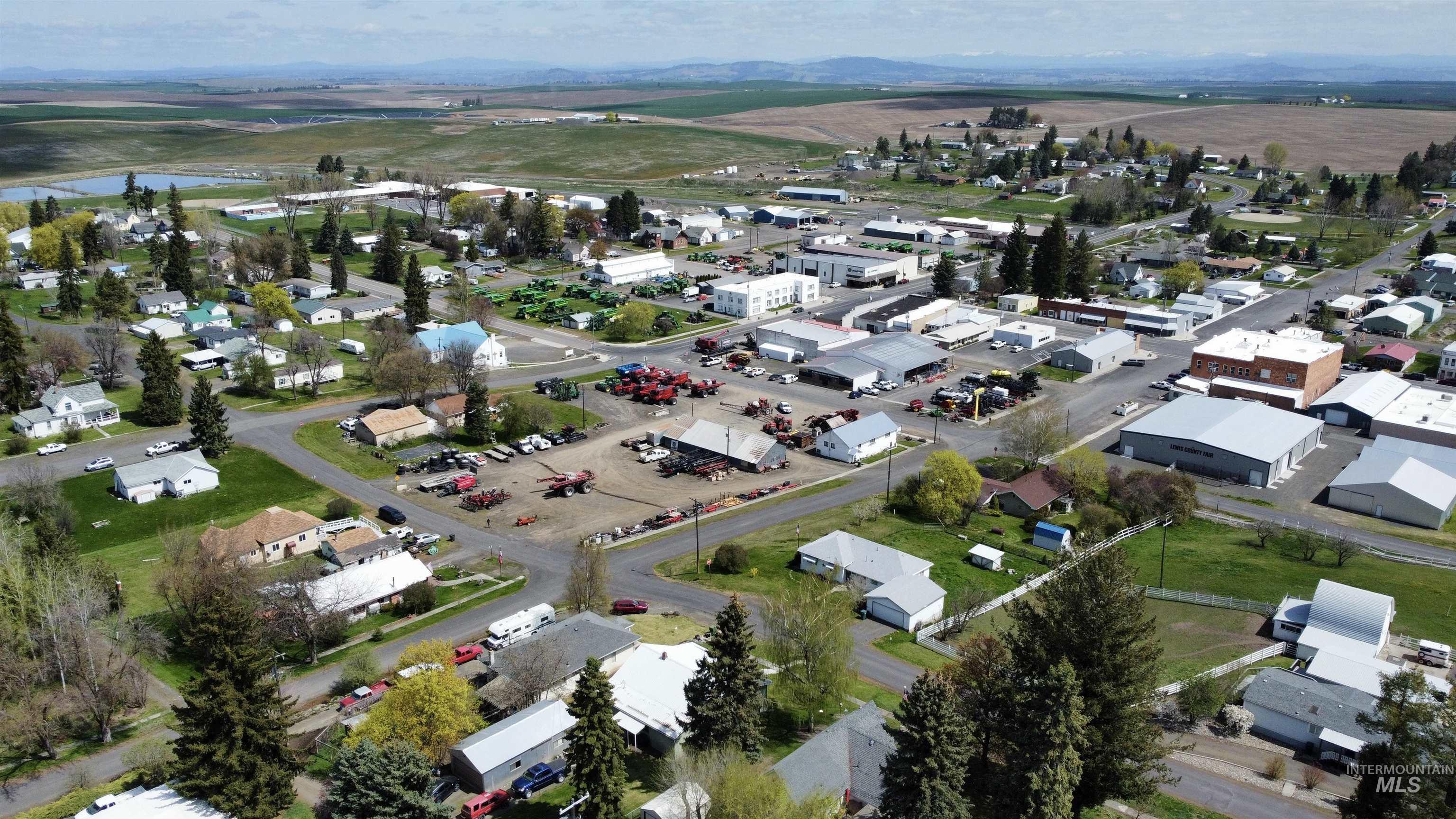 412 Walnut St, Nezperce, Idaho 83543, 3 Bedrooms, 1 Bathroom, Residential For Sale, Price $225,000,MLS 98973420