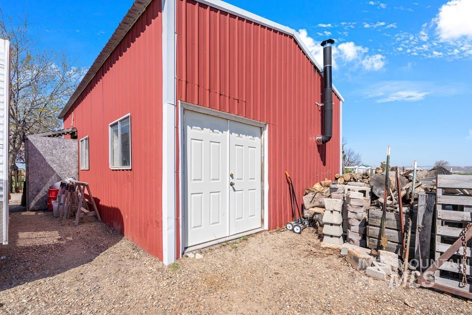 7242 Boise Rd, Fruitland, Idaho 83619-0000, 2 Bedrooms, 1 Bathroom, Residential For Sale, Price $425,000,MLS 98973421