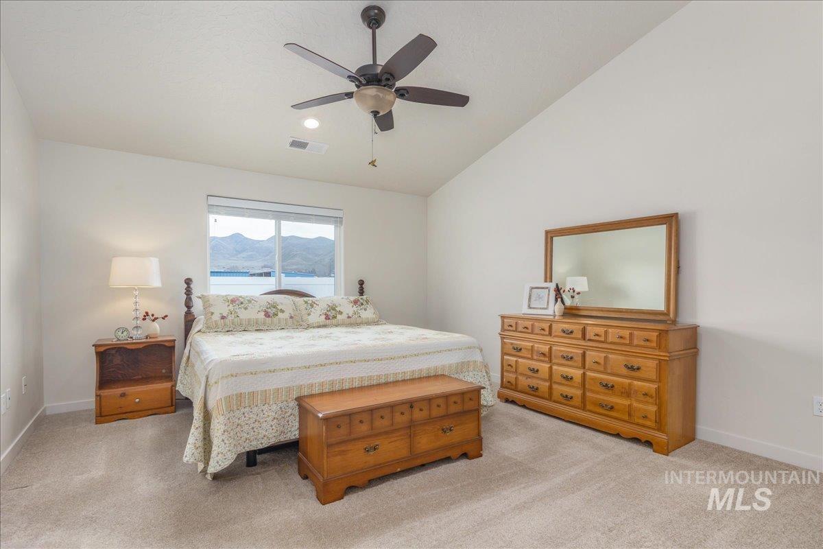 171 S Fuji Ave, Emmett, Idaho 83617, 4 Bedrooms, 2 Bathrooms, Residential For Sale, Price $459,000,MLS 98973422