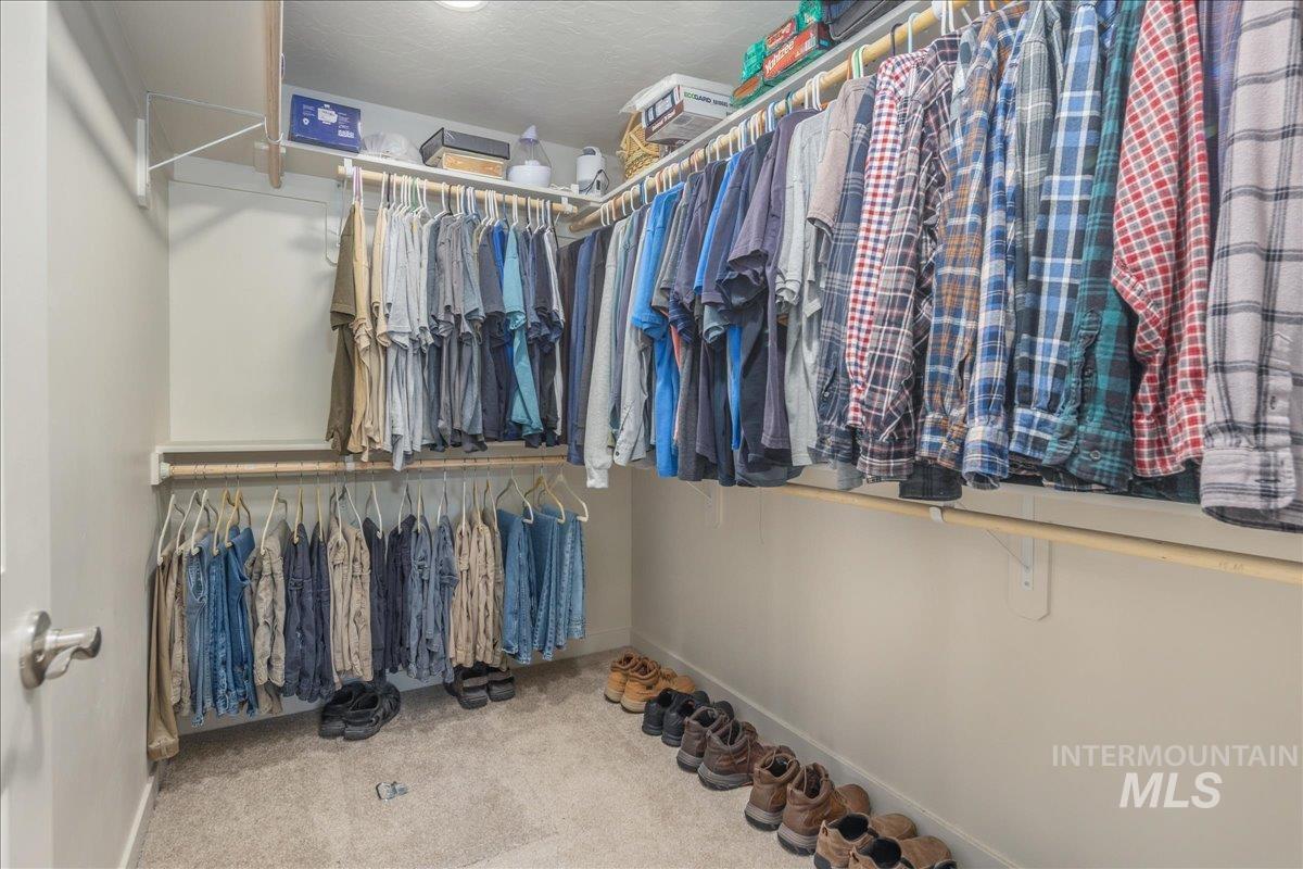 171 S Fuji Ave, Emmett, Idaho 83617, 4 Bedrooms, 2 Bathrooms, Residential For Sale, Price $459,000,MLS 98973422