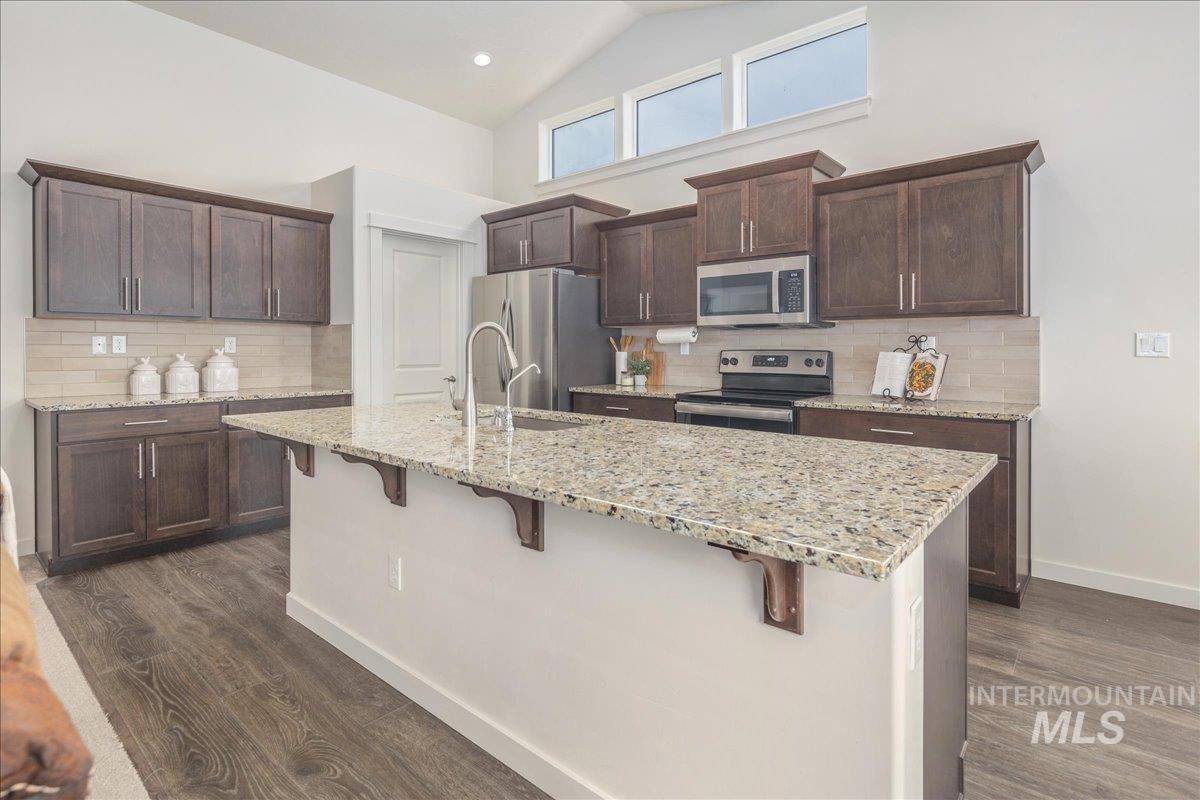 171 S Fuji Ave, Emmett, Idaho 83617, 4 Bedrooms, 2 Bathrooms, Residential For Sale, Price $459,000,MLS 98973422