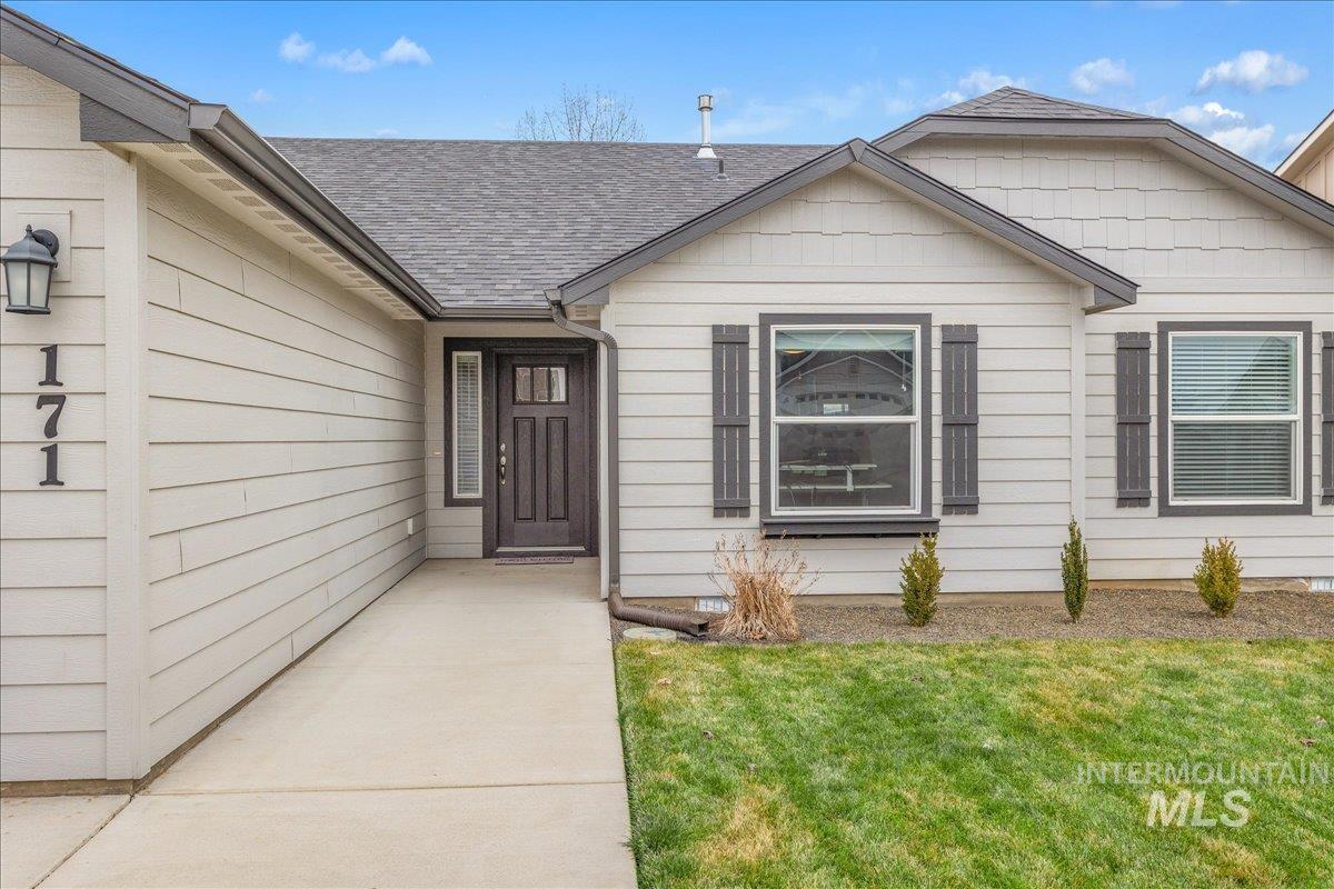 171 S Fuji Ave, Emmett, Idaho 83617, 4 Bedrooms, 2 Bathrooms, Residential For Sale, Price $459,000,MLS 98973422