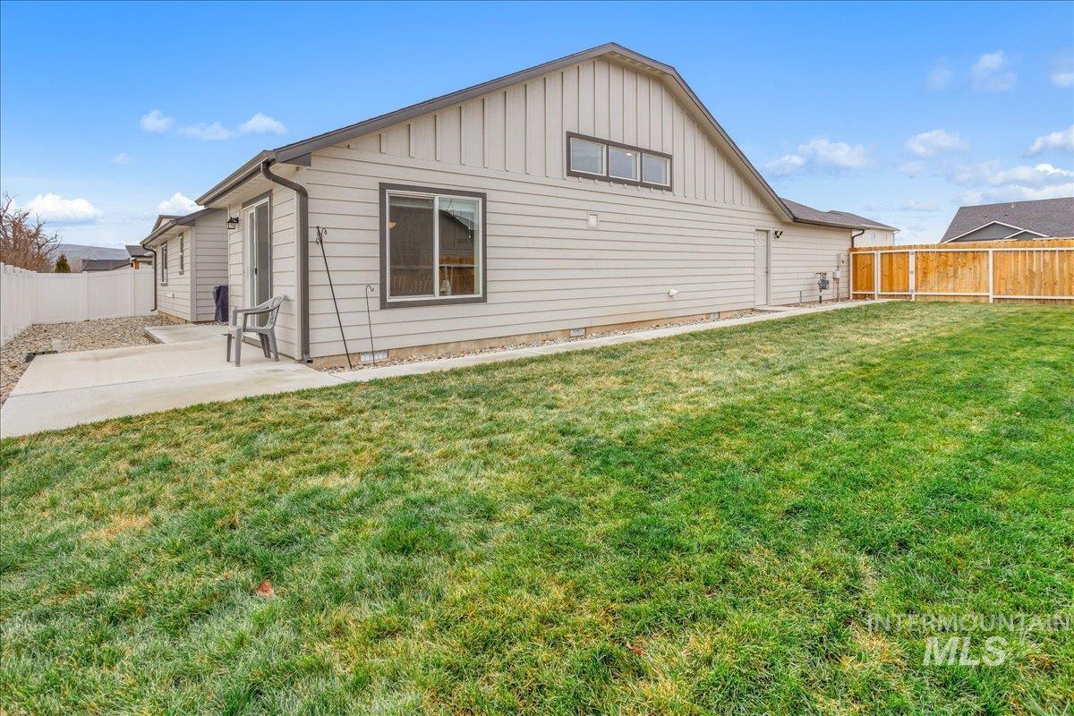 171 S Fuji Ave, Emmett, Idaho 83617, 4 Bedrooms, 2 Bathrooms, Residential For Sale, Price $459,000,MLS 98973422