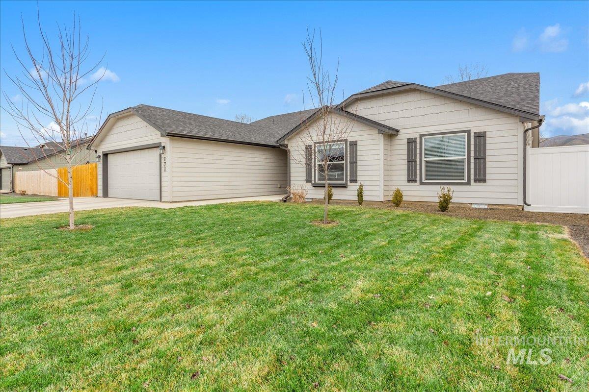 171 S Fuji Ave, Emmett, Idaho 83617, 4 Bedrooms, 2 Bathrooms, Residential For Sale, Price $459,000,MLS 98973422