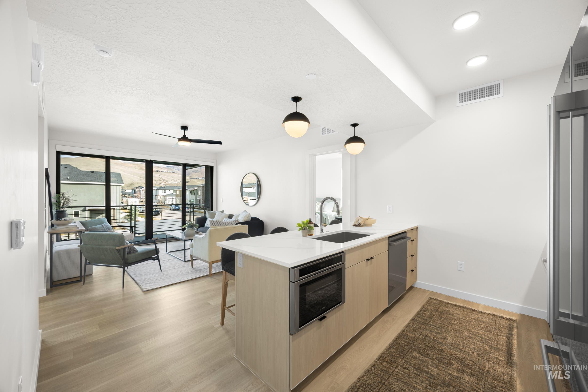 4340 E Haystack St, Boise, Idaho 83716, 2 Bedrooms, 2 Bathrooms, Residential For Sale, Price $524,900,MLS 98973424