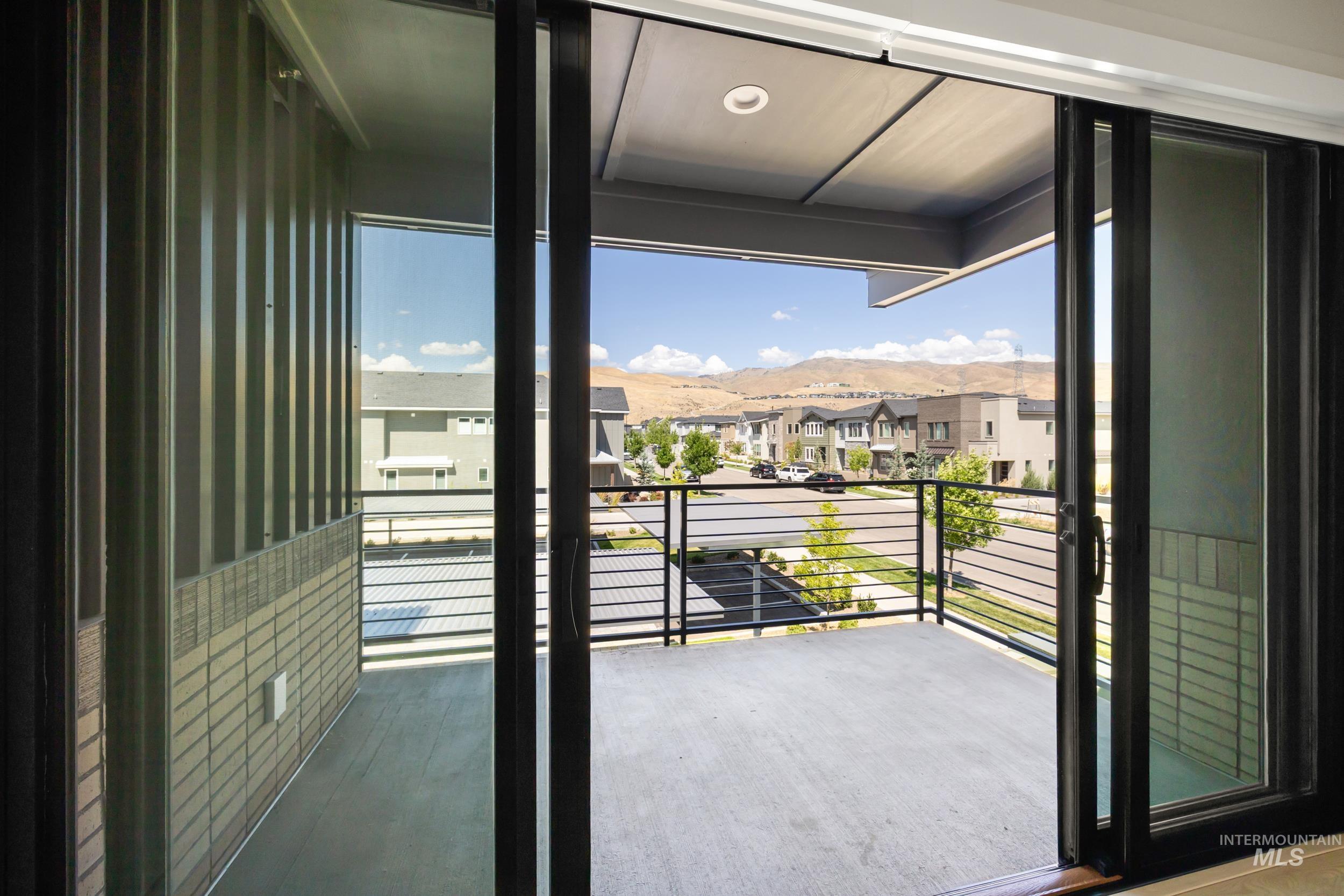 4340 E Haystack St, Boise, Idaho 83716, 2 Bedrooms, 2 Bathrooms, Residential For Sale, Price $524,900,MLS 98973424