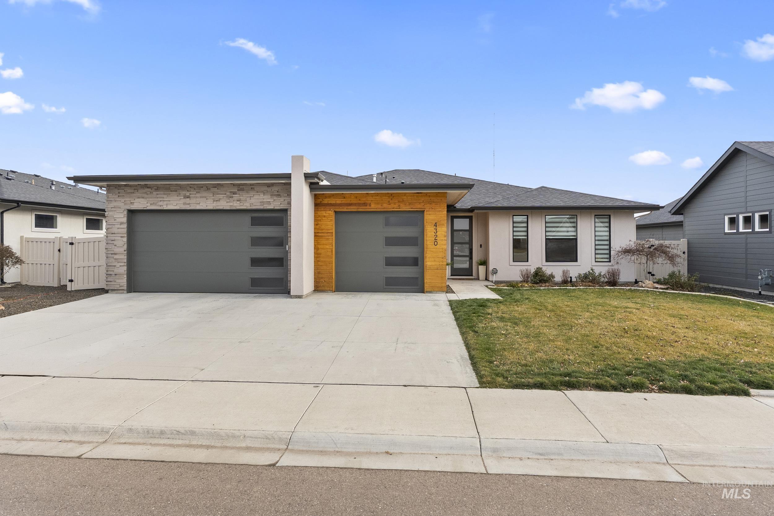 4320 S Selatir Way, Meridian, Idaho 83642, 4 Bedrooms, 3 Bathrooms, Residential For Sale, Price $775,000,MLS 98973425