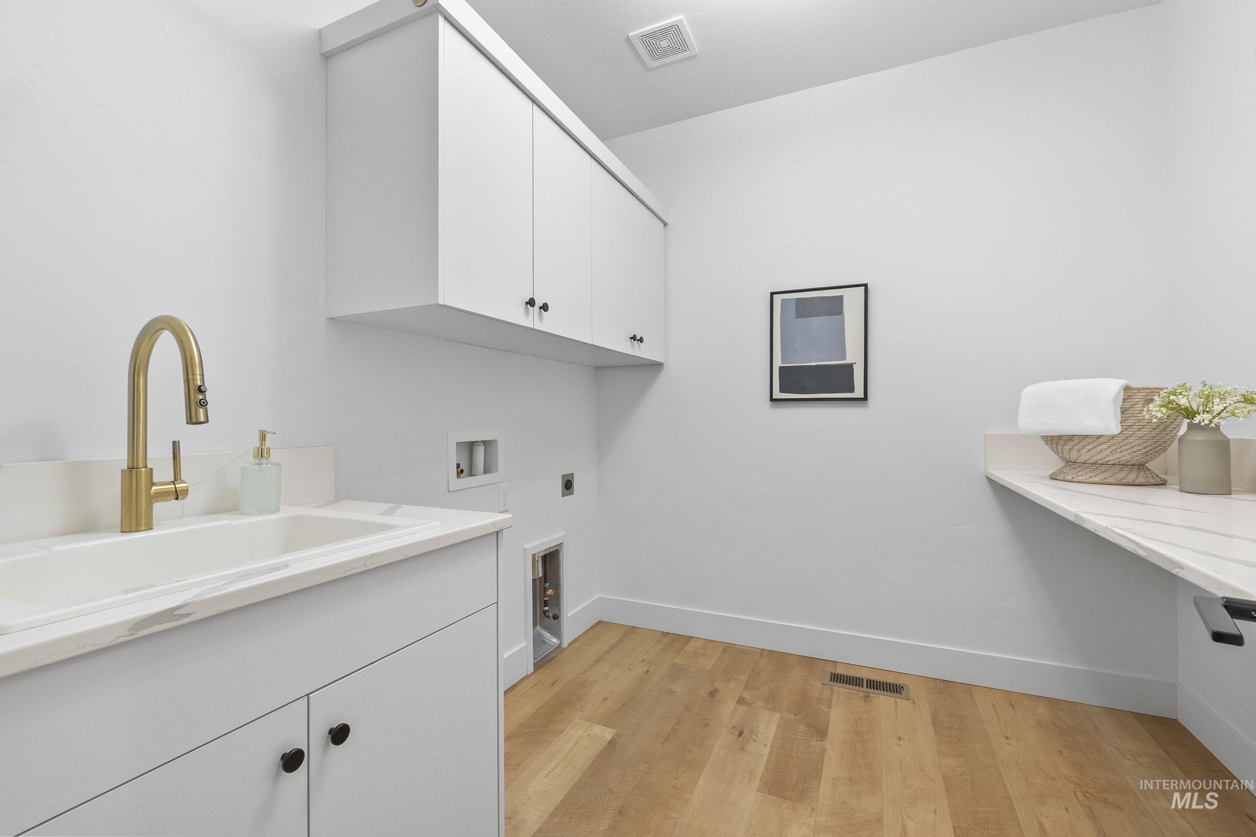 4320 S Selatir Way, Meridian, Idaho 83642, 4 Bedrooms, 3 Bathrooms, Residential For Sale, Price $775,000,MLS 98973425