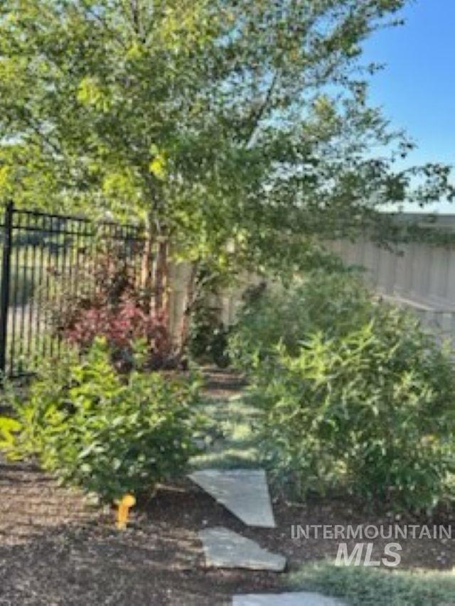 4320 S Selatir Way, Meridian, Idaho 83642, 4 Bedrooms, 3 Bathrooms, Residential For Sale, Price $775,000, 98973425