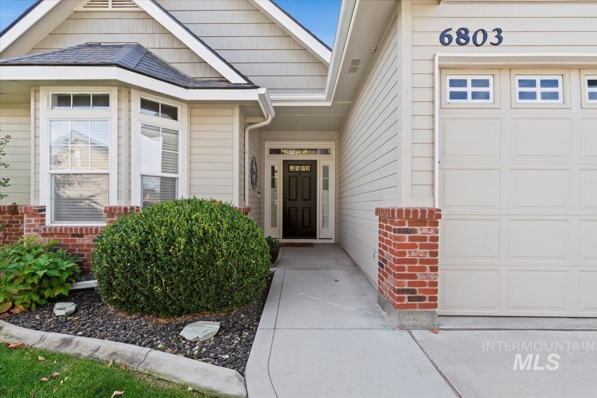 6803 E Greens Dr, Nampa, Idaho 83687, 3 Bedrooms, 2 Bathrooms, Residential For Sale, Price $435,000,MLS 98973432